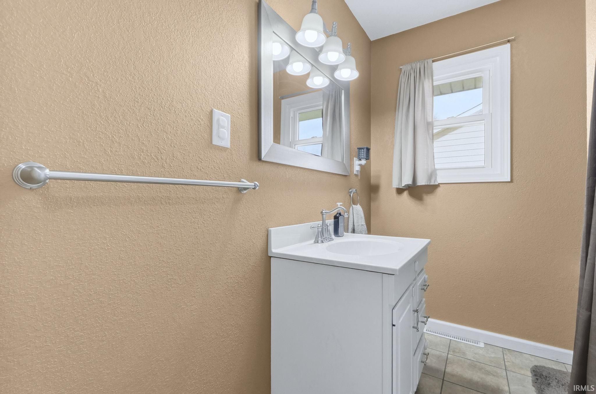 Photo 17 of 3706 Knoll Road