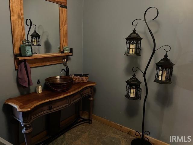 Photo 24 of 155 Oregon Street