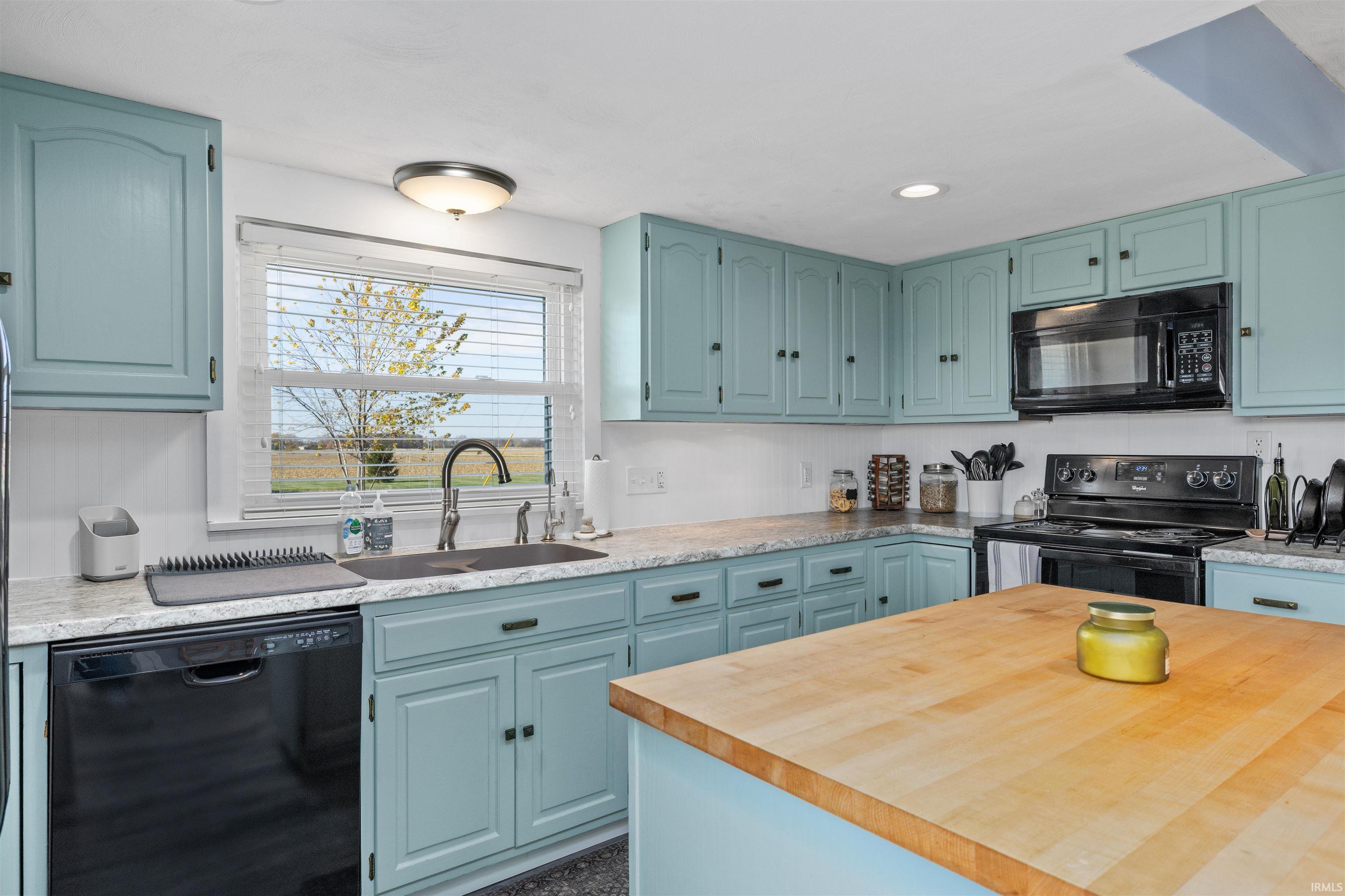 Photo 22 of 606 W 400 S Road