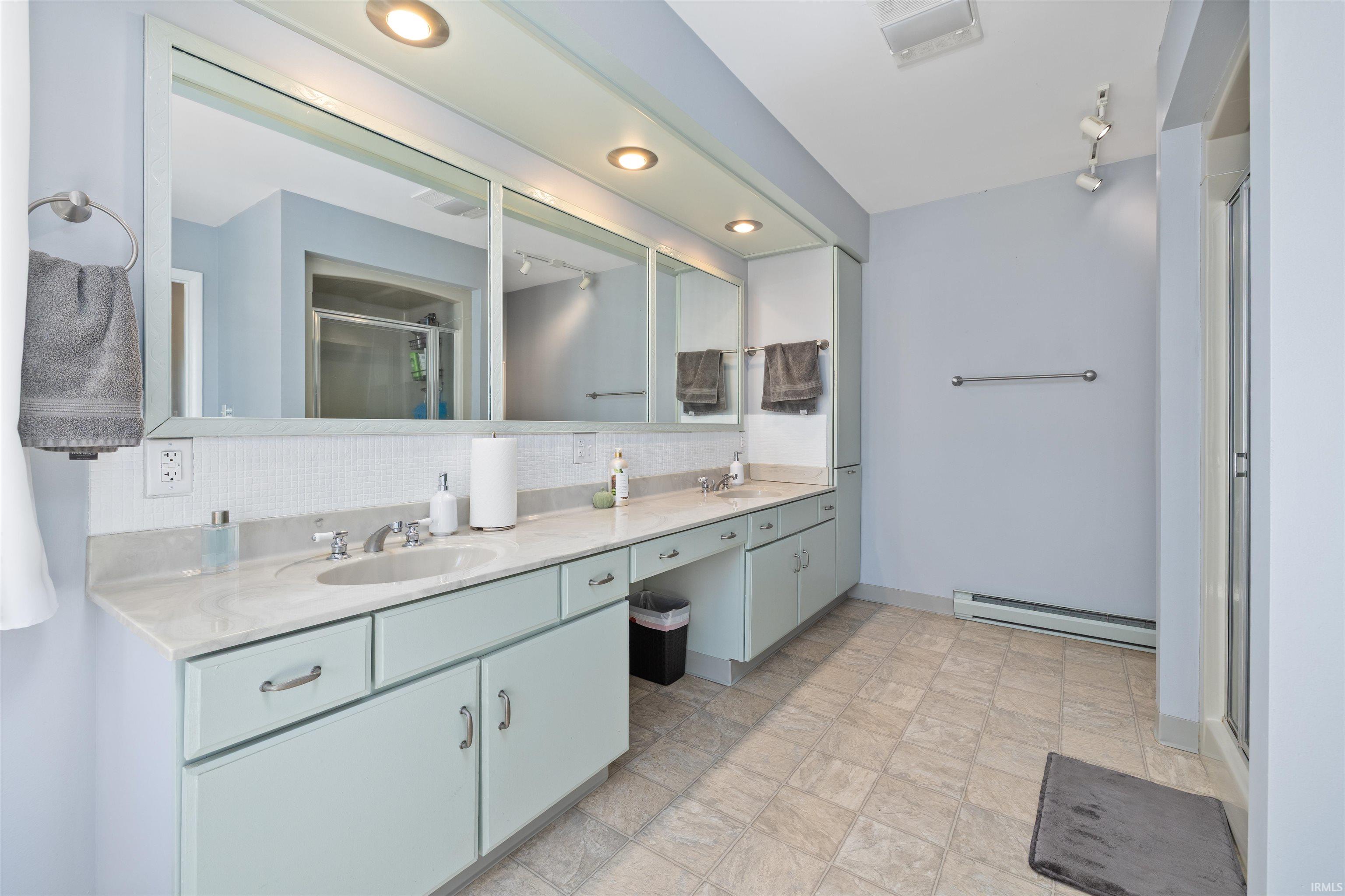 Photo 28 of 606 W 400 S Road