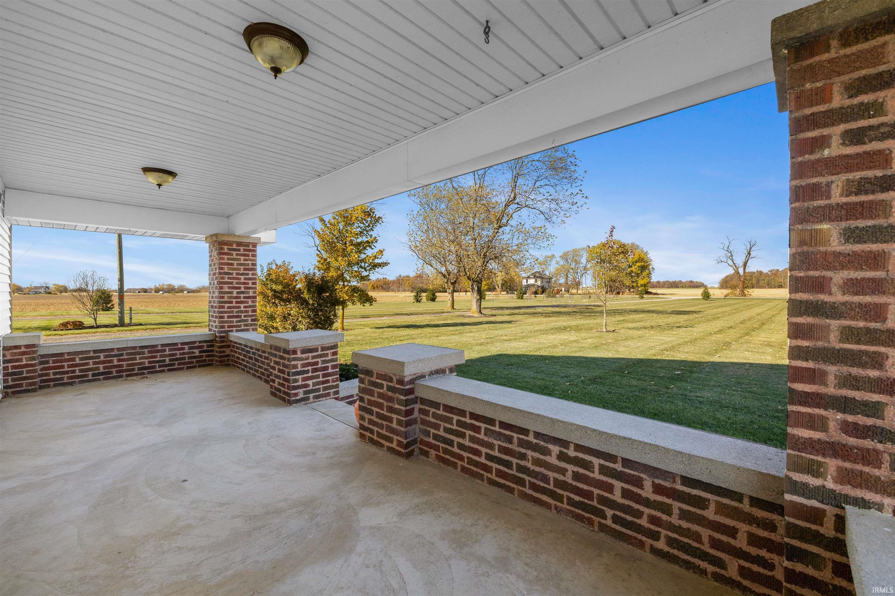 Photo 3 of 606 W 400 S Road