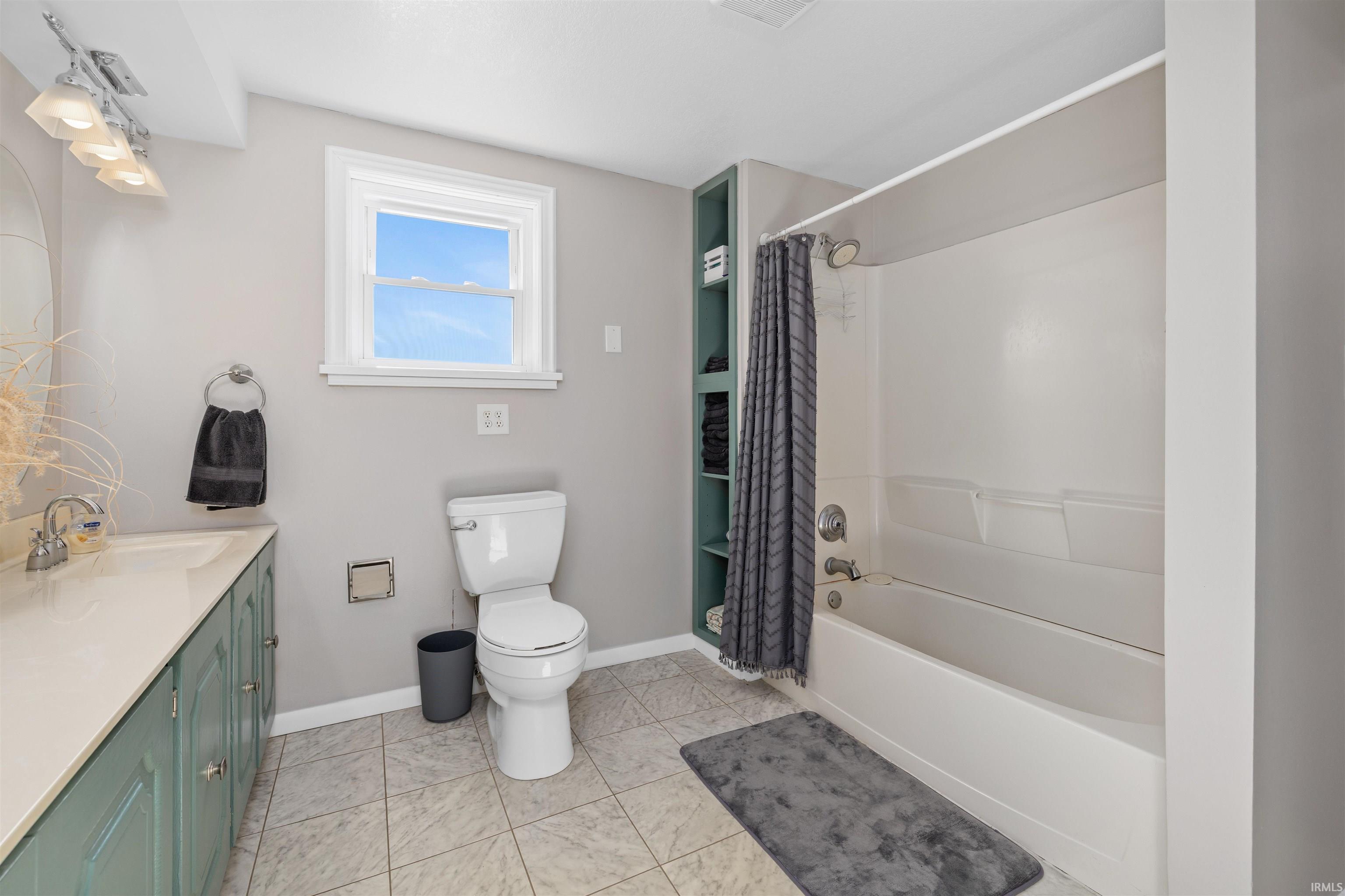 Photo 32 of 606 W 400 S Road