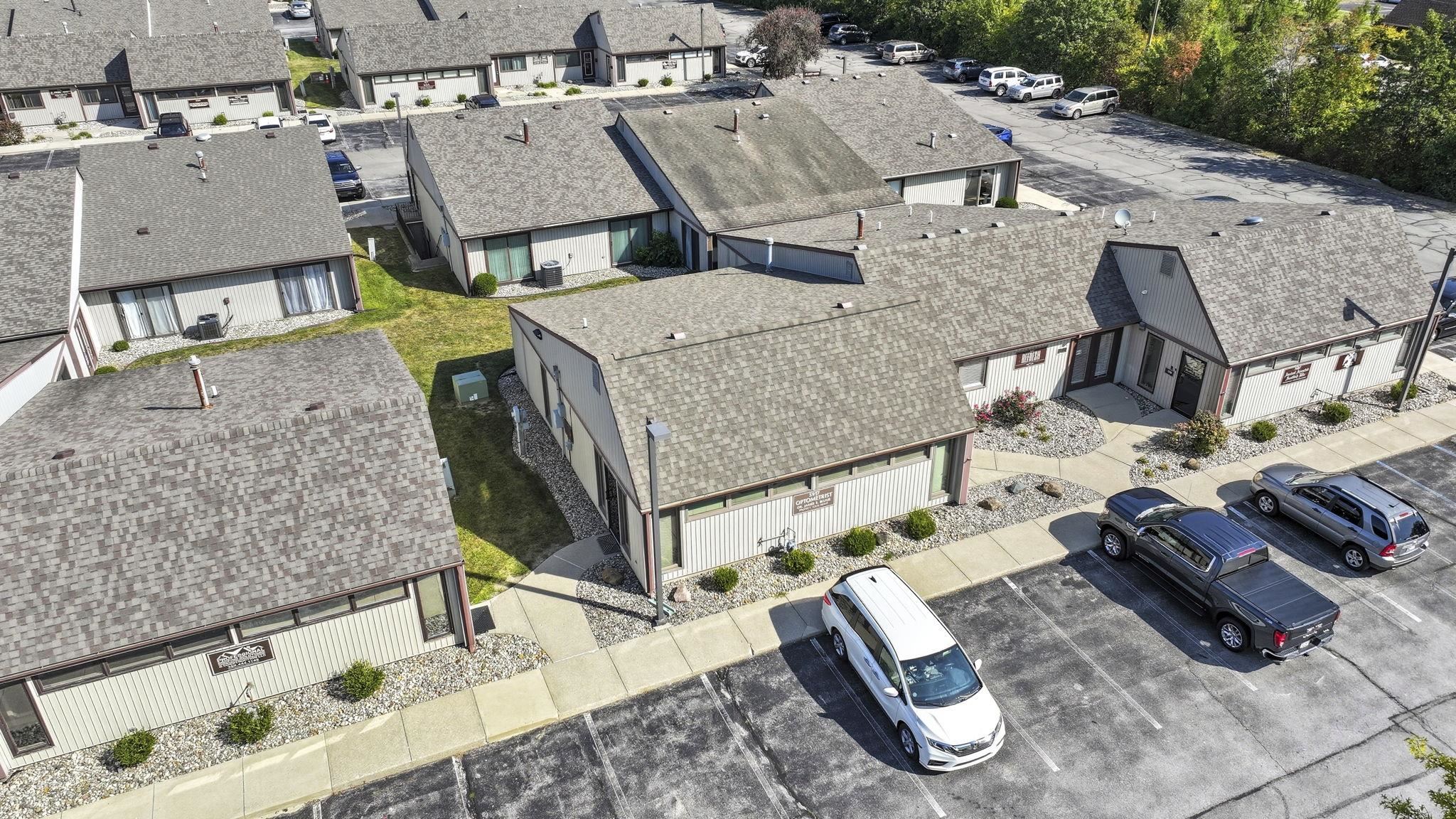 Photo 3 of 5917 Stoney Creek Drive