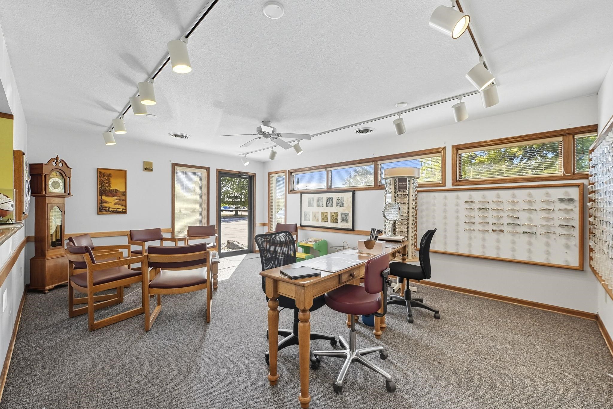 Photo 6 of 5917 Stoney Creek Drive