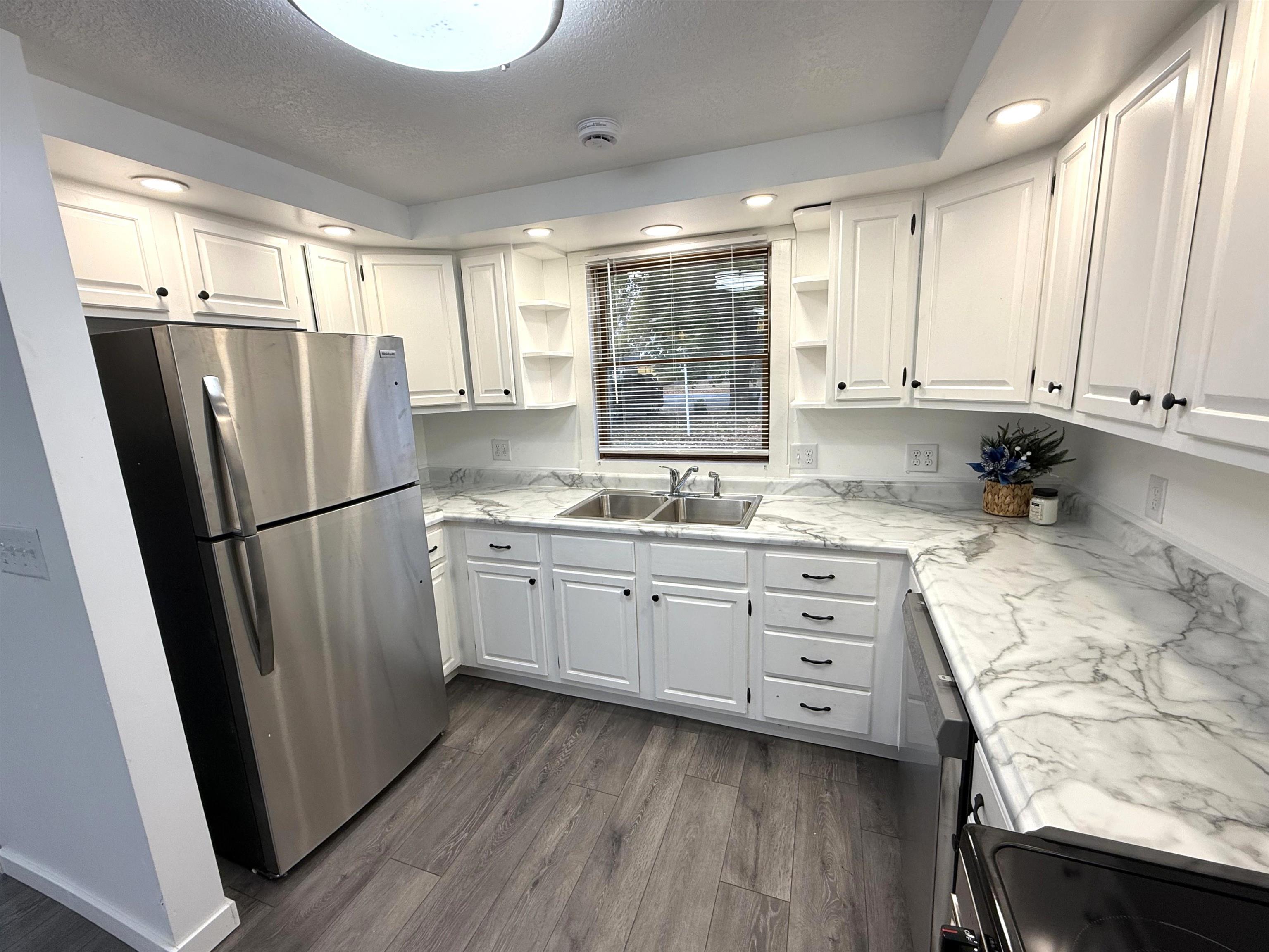 Photo 10 of 5709 Remington Drive