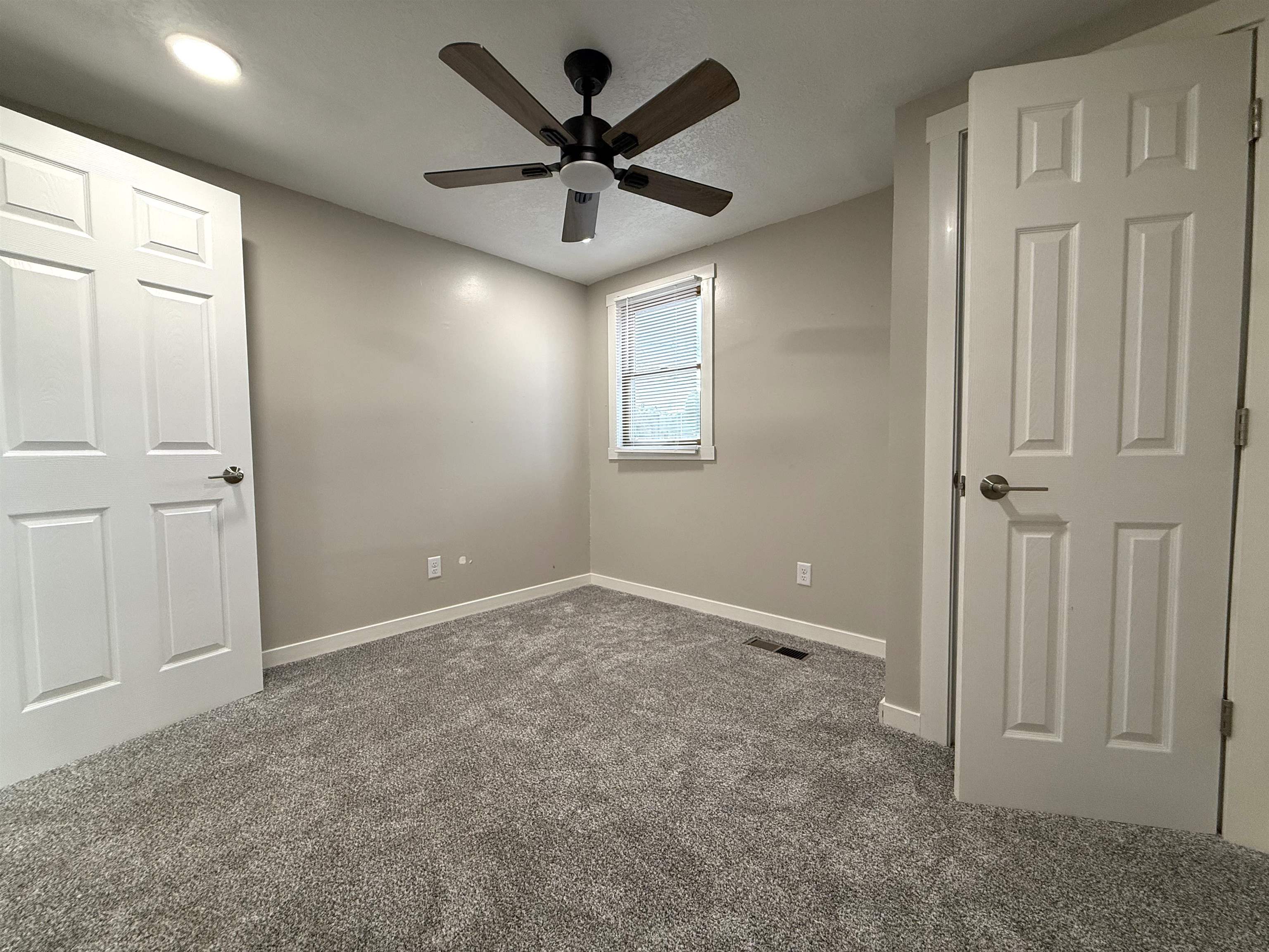 Photo 16 of 5709 Remington Drive