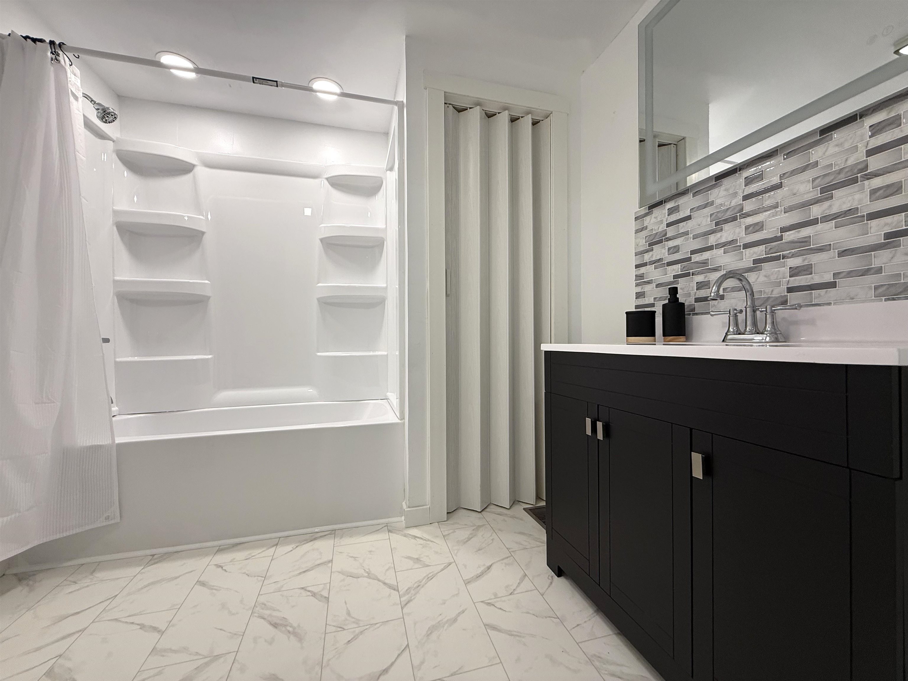 Photo 19 of 5709 Remington Drive