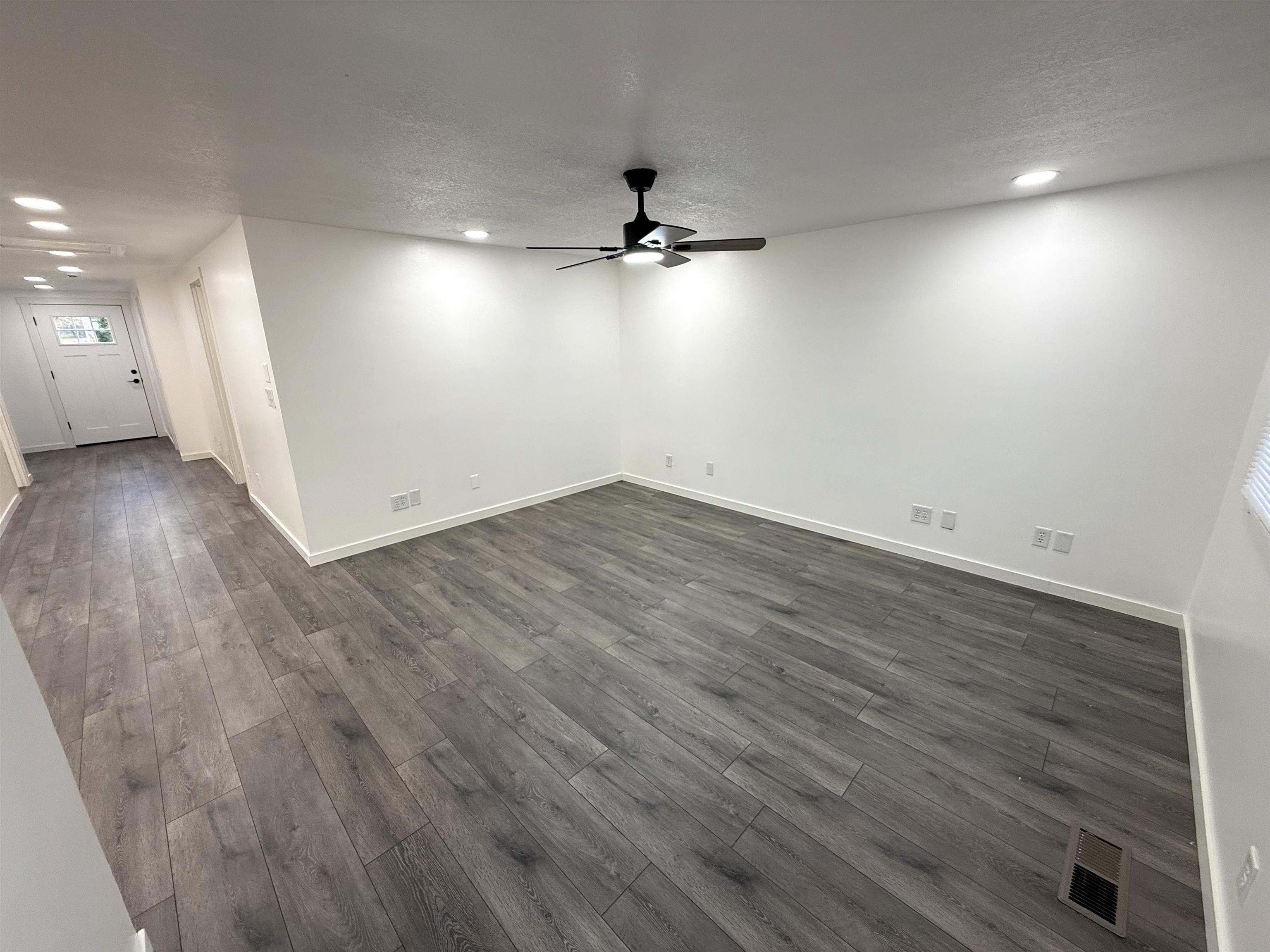 Photo 4 of 5709 Remington Drive