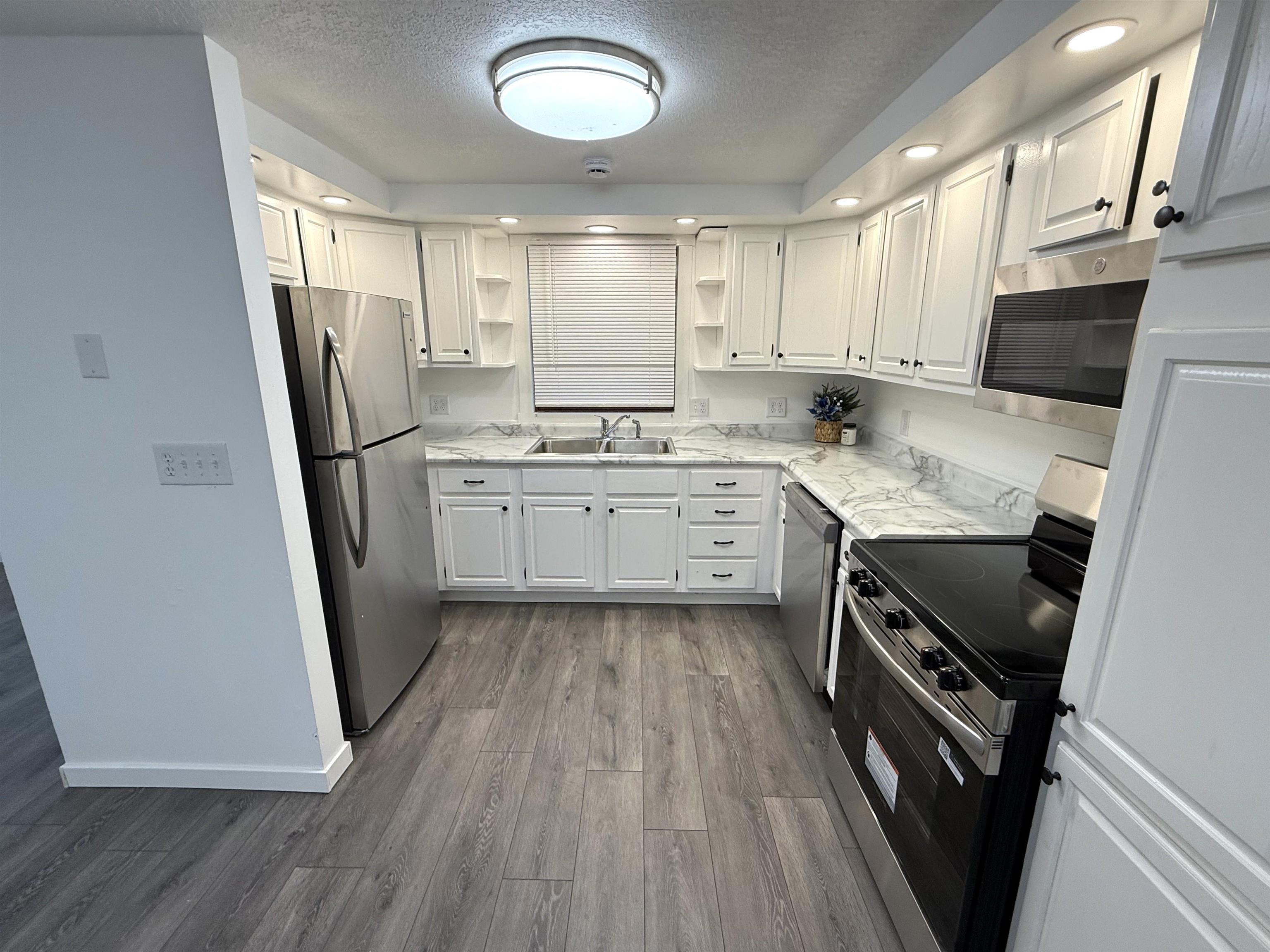 Photo 7 of 5709 Remington Drive