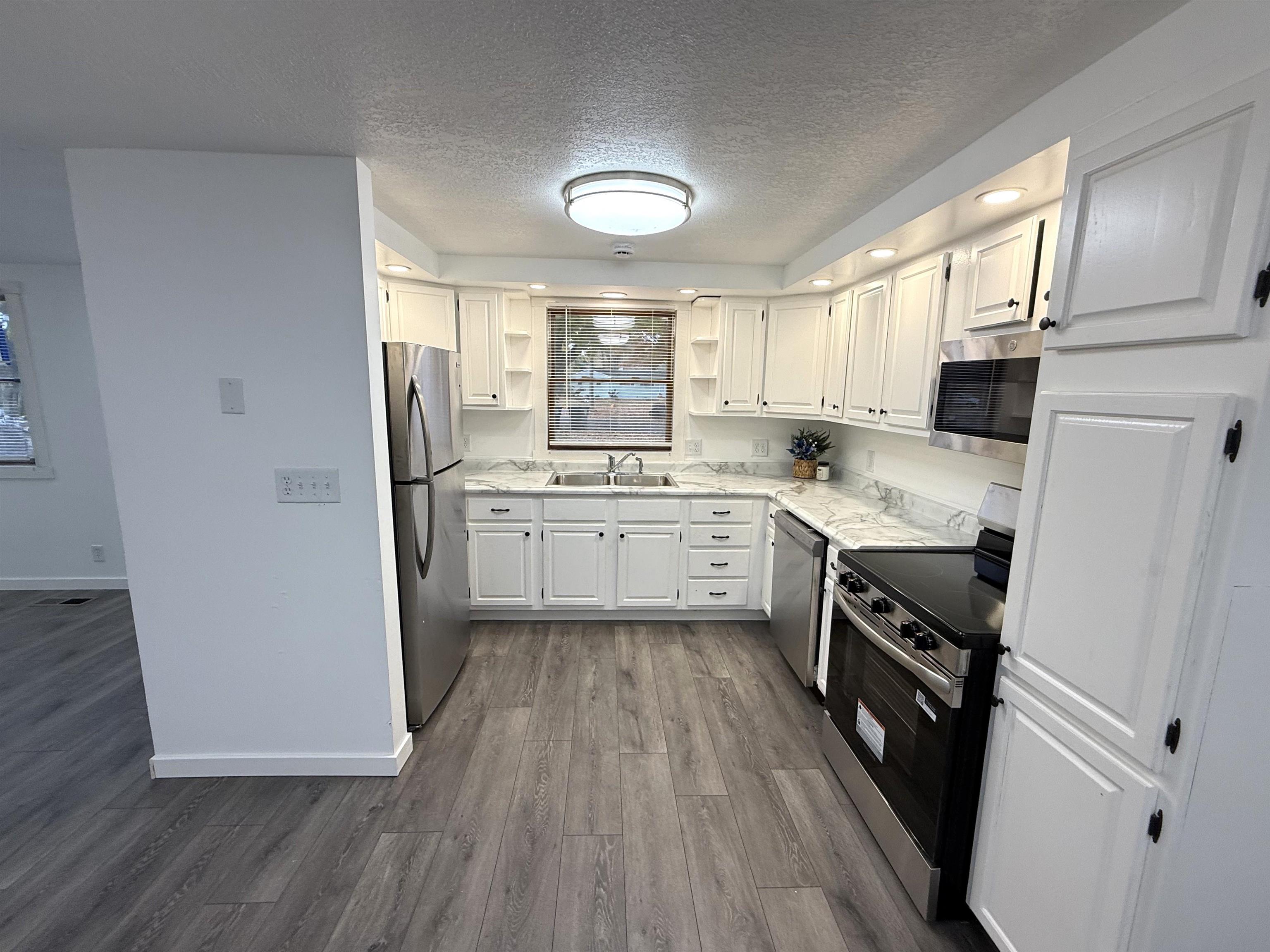 Photo 8 of 5709 Remington Drive