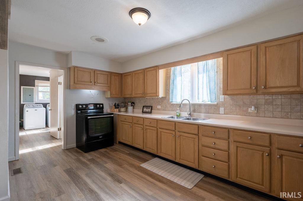 Photo 12 of 326 W Spring Street