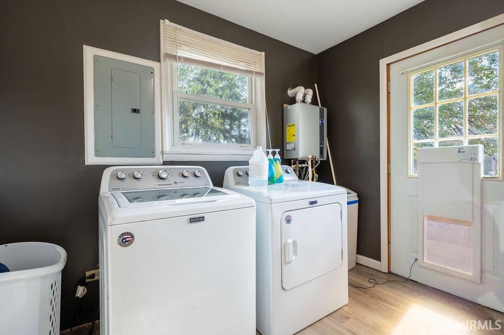 Photo 15 of 326 W Spring Street