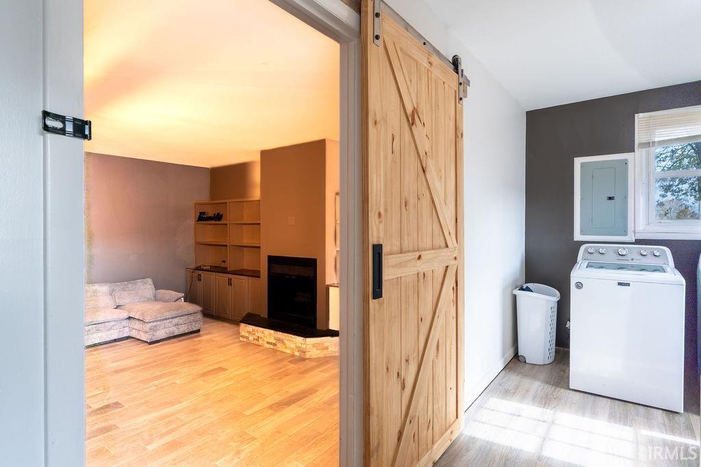 Photo 16 of 326 W Spring Street