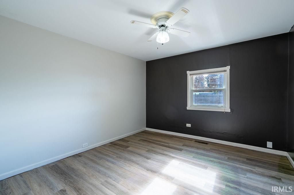 Photo 21 of 326 W Spring Street