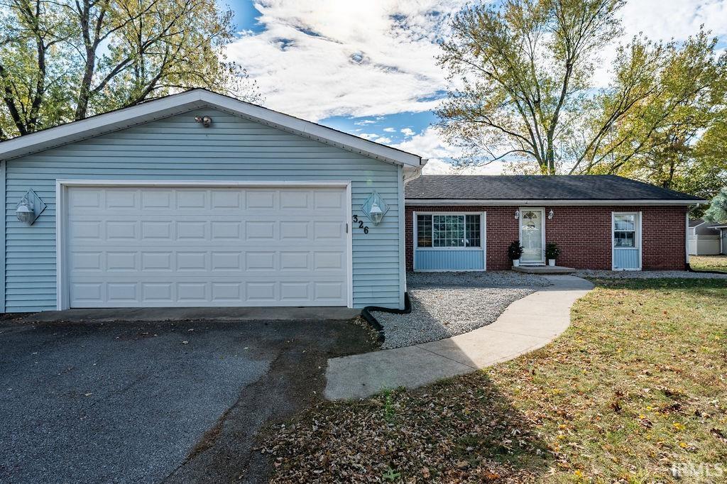 Photo 29 of 326 W Spring Street