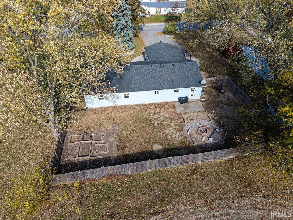 Photo 5 of 326 W Spring Street