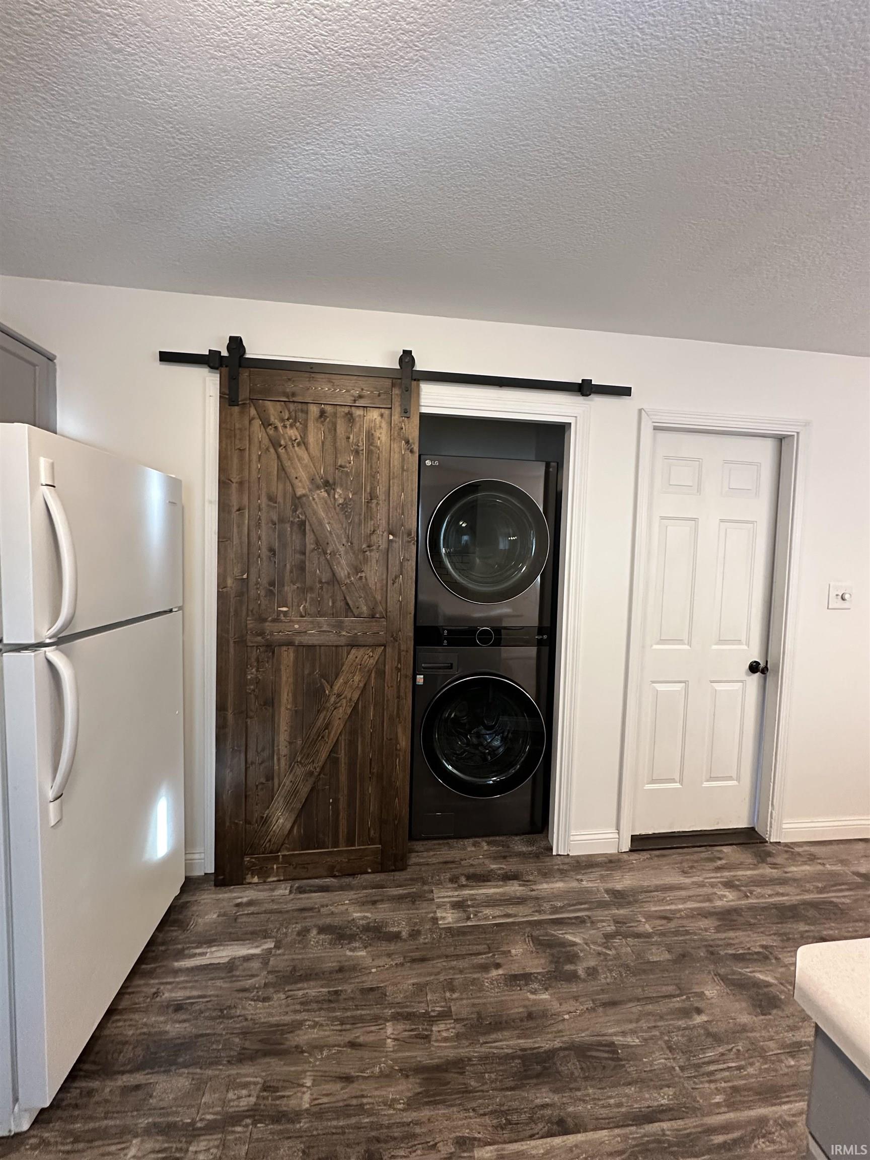 Photo 5 of 13606 Walker Mill Court