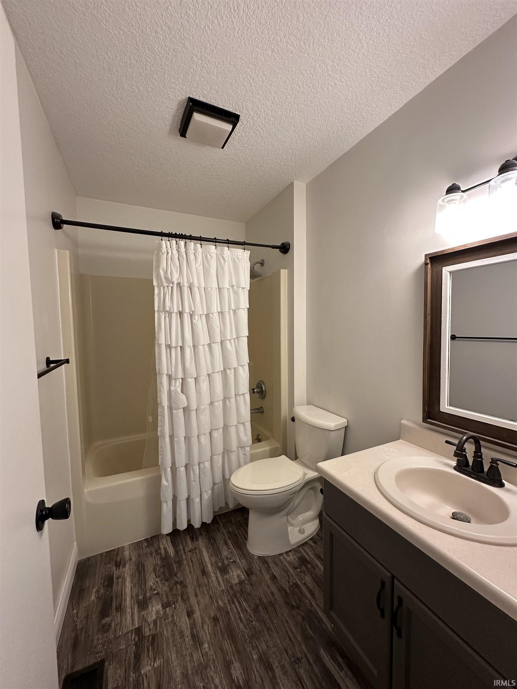 Photo 6 of 13606 Walker Mill Court