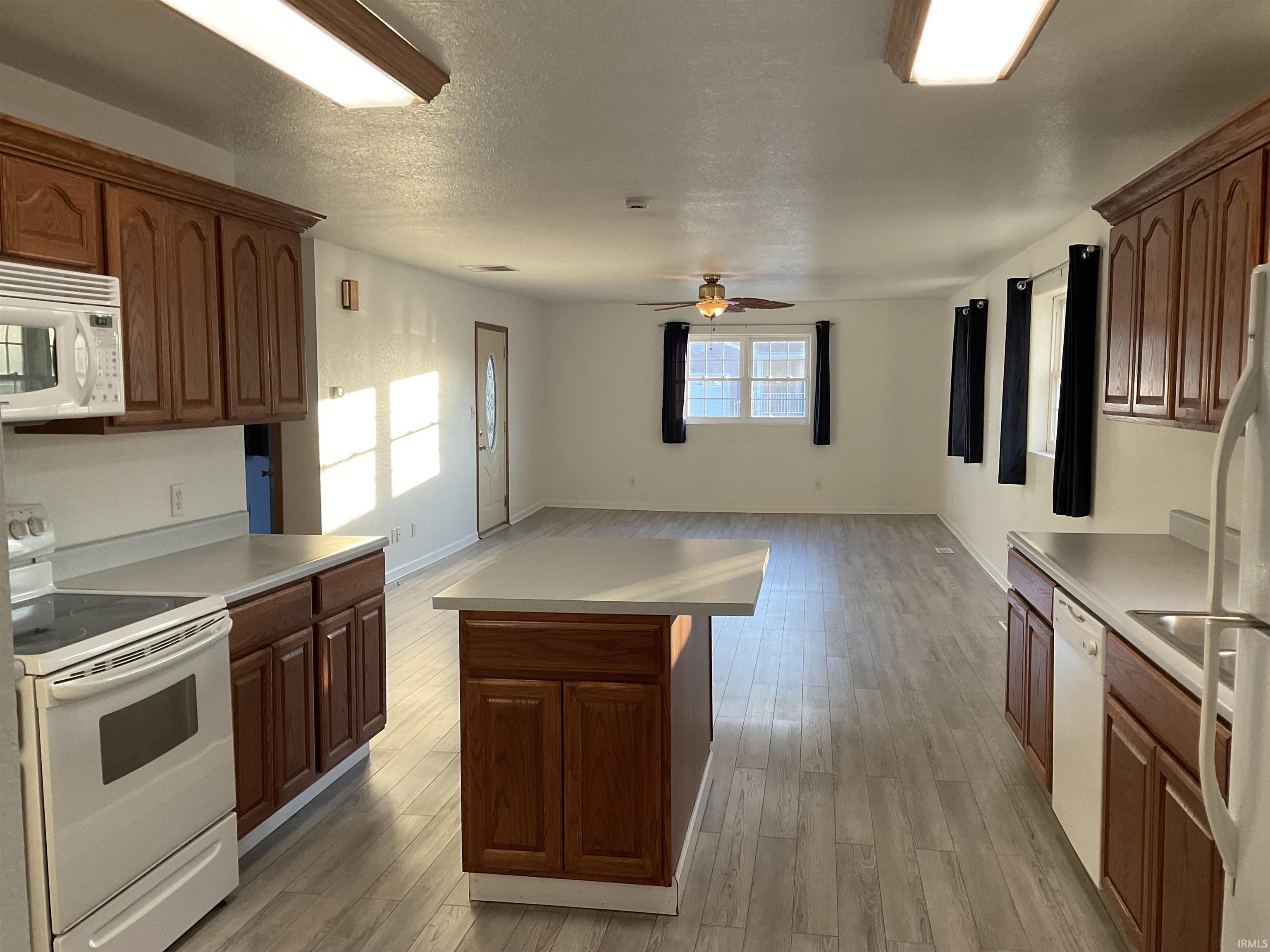 Photo 2 of 107 N Rufus Street