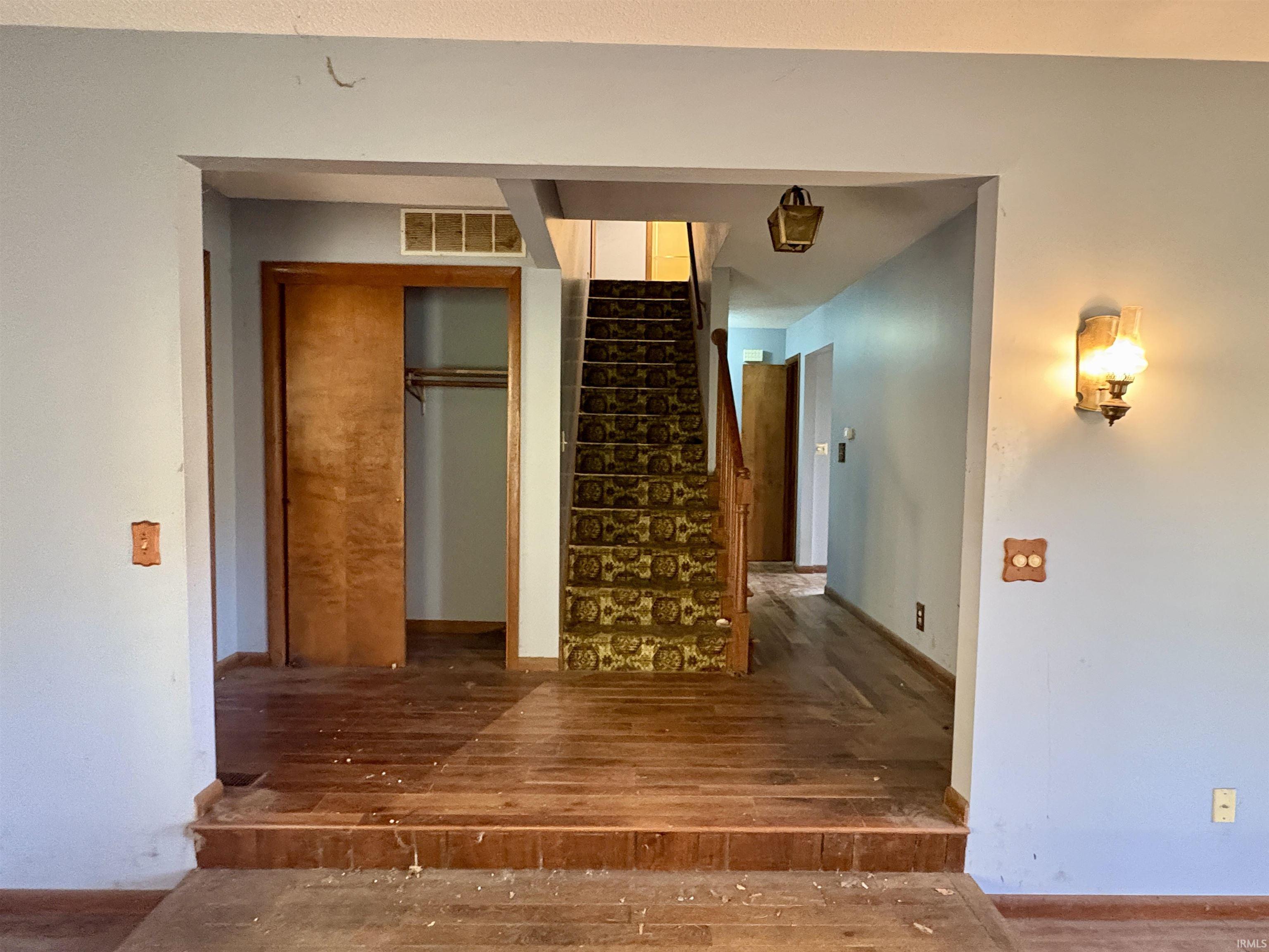 Homes for sale in Logansport, IN | 7548 W Ridgeview Cir, Logansport, IN 46947 | MLS# 202544520