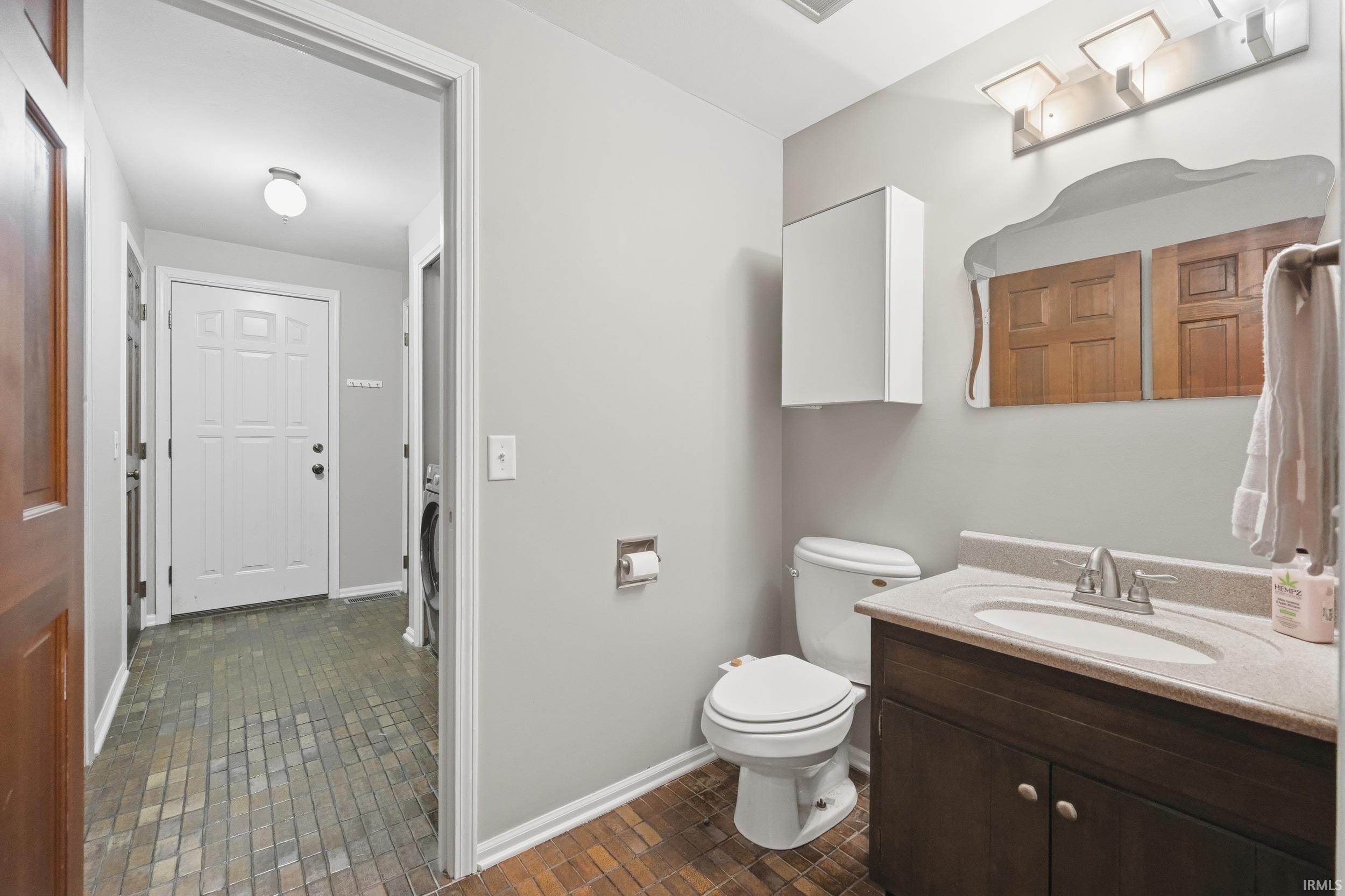 Photo 27 of 1310 Traders Crossing