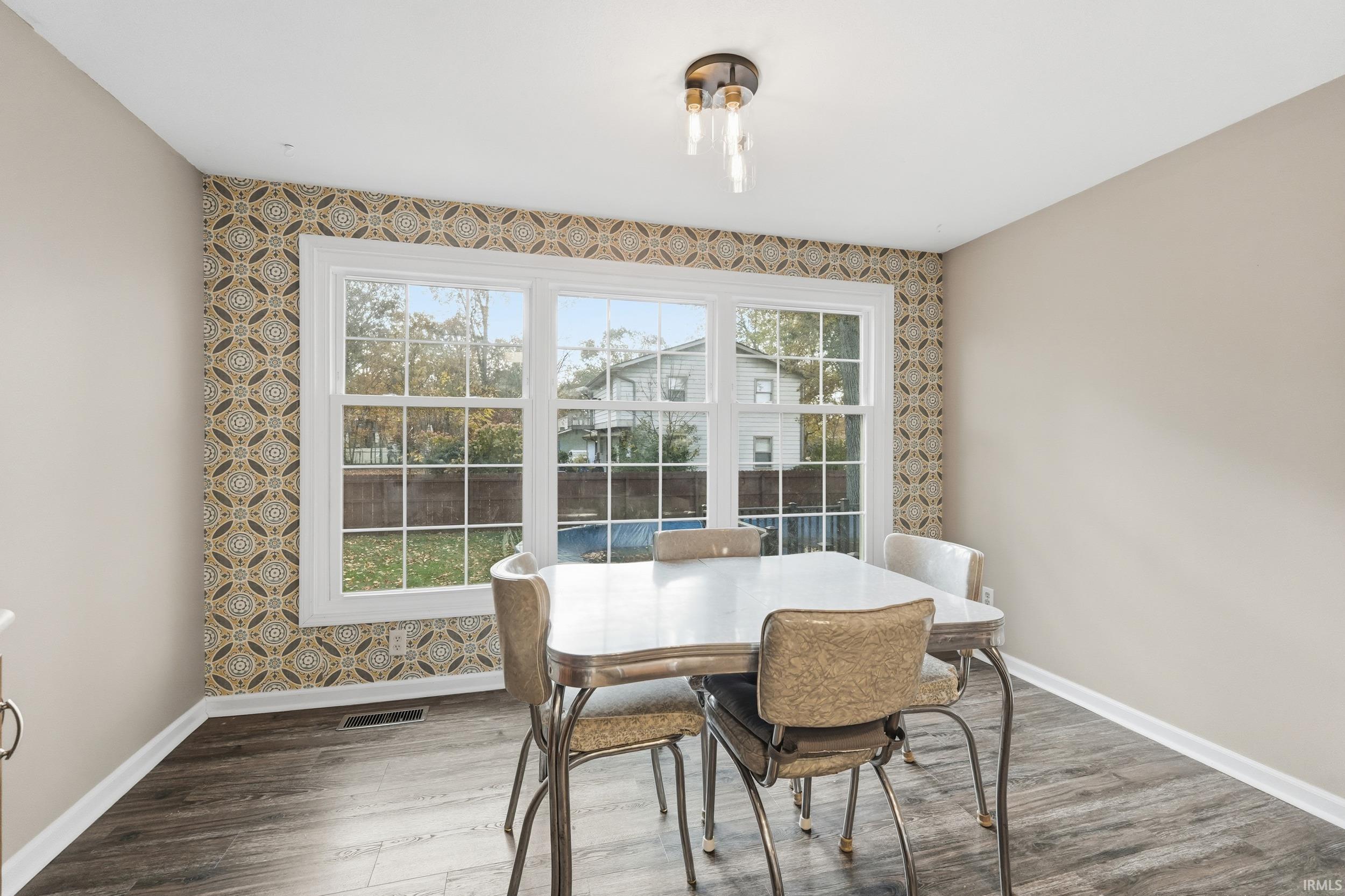 Photo 7 of 1310 Traders Crossing