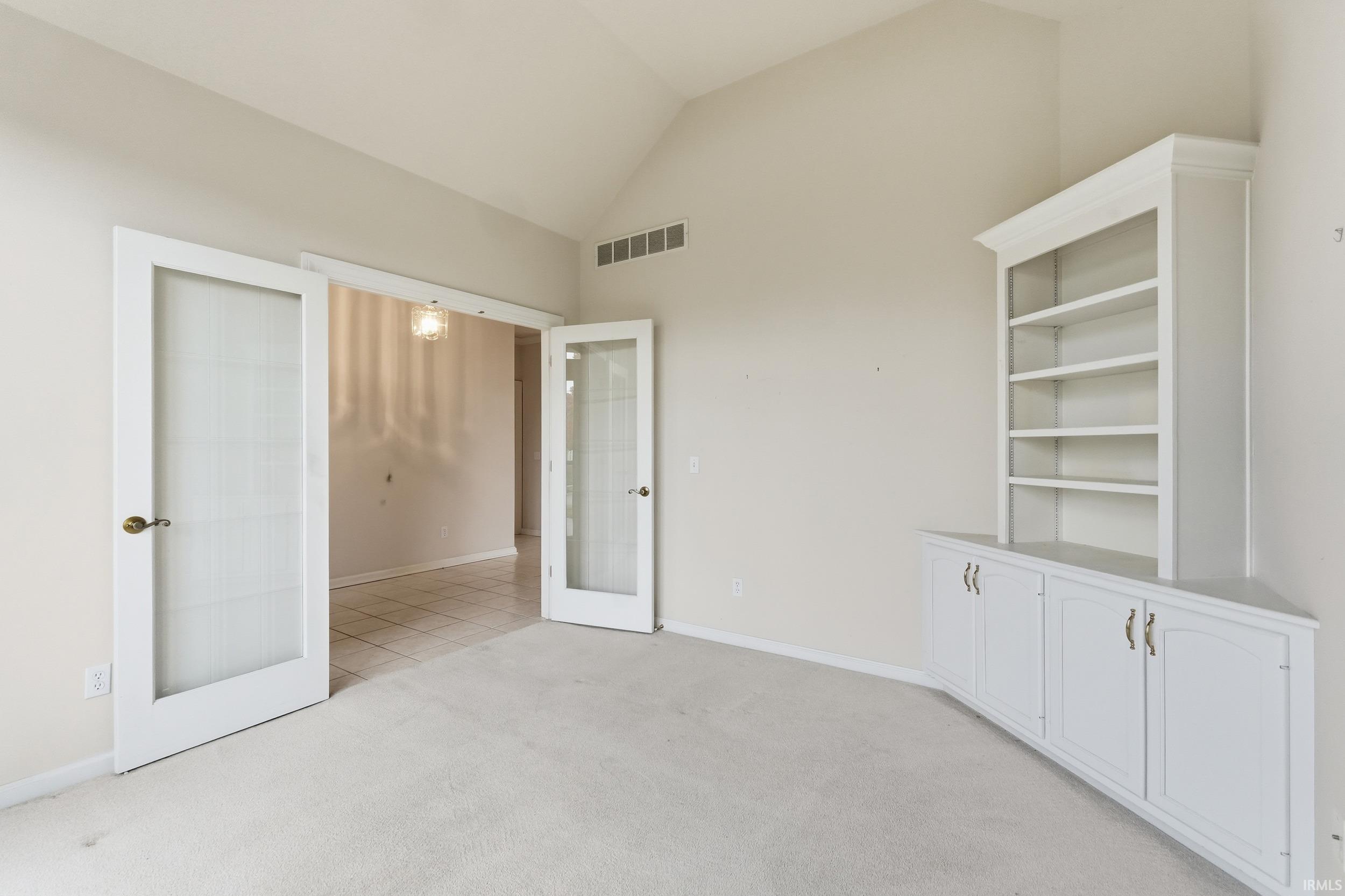 Photo 5 of 11231 Creekwood Drive