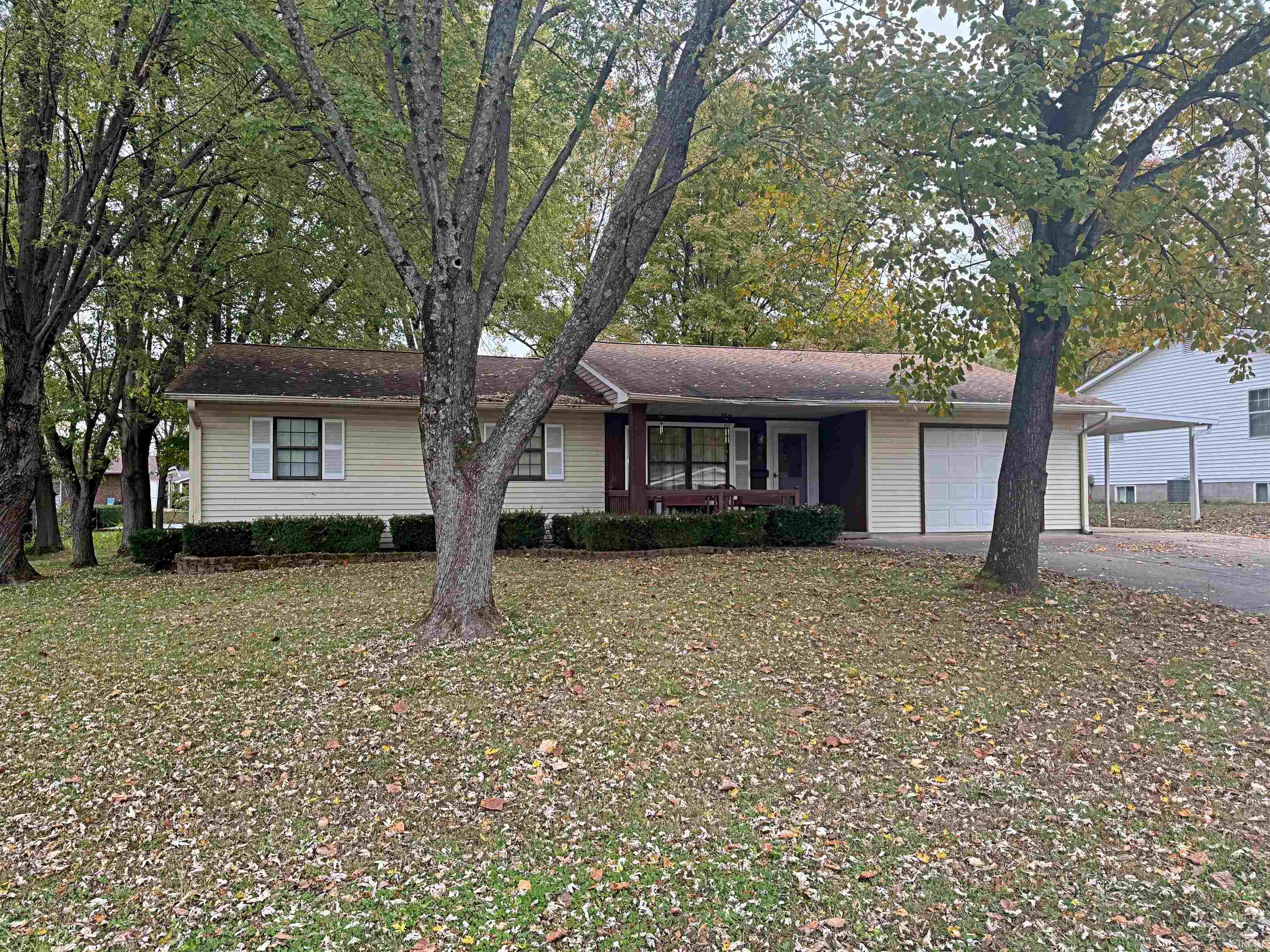 Homes for sale in Washington, IN | 5 Kelly Dr, Washington, IN 47501 | MLS# 202544532