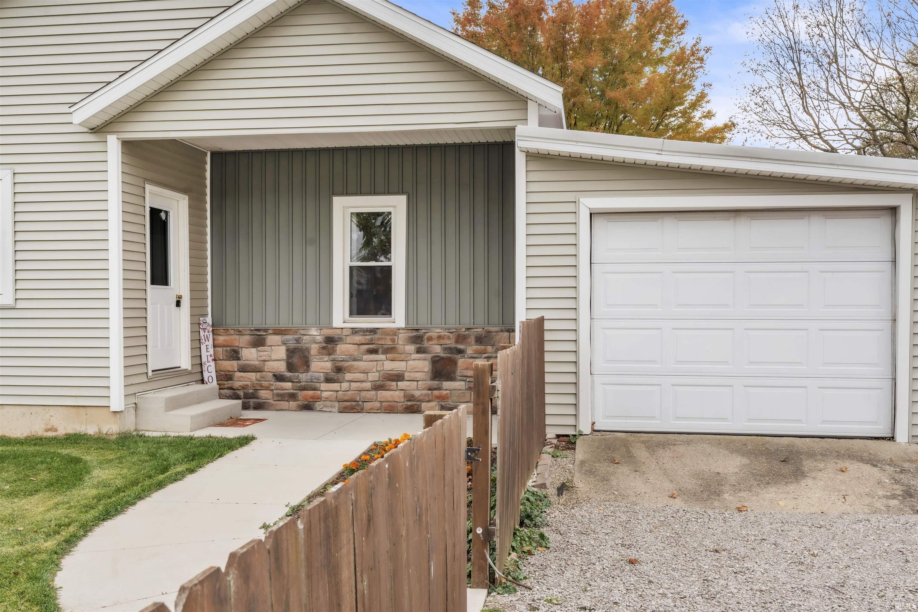 Photo 27 of 422 N Main Street