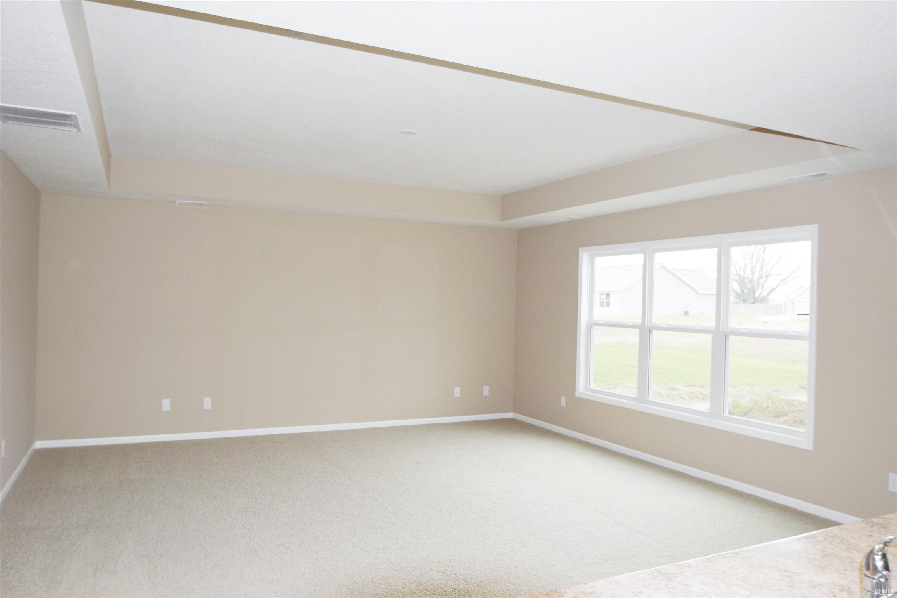 Photo 5 of 15028 Whitaker Drive