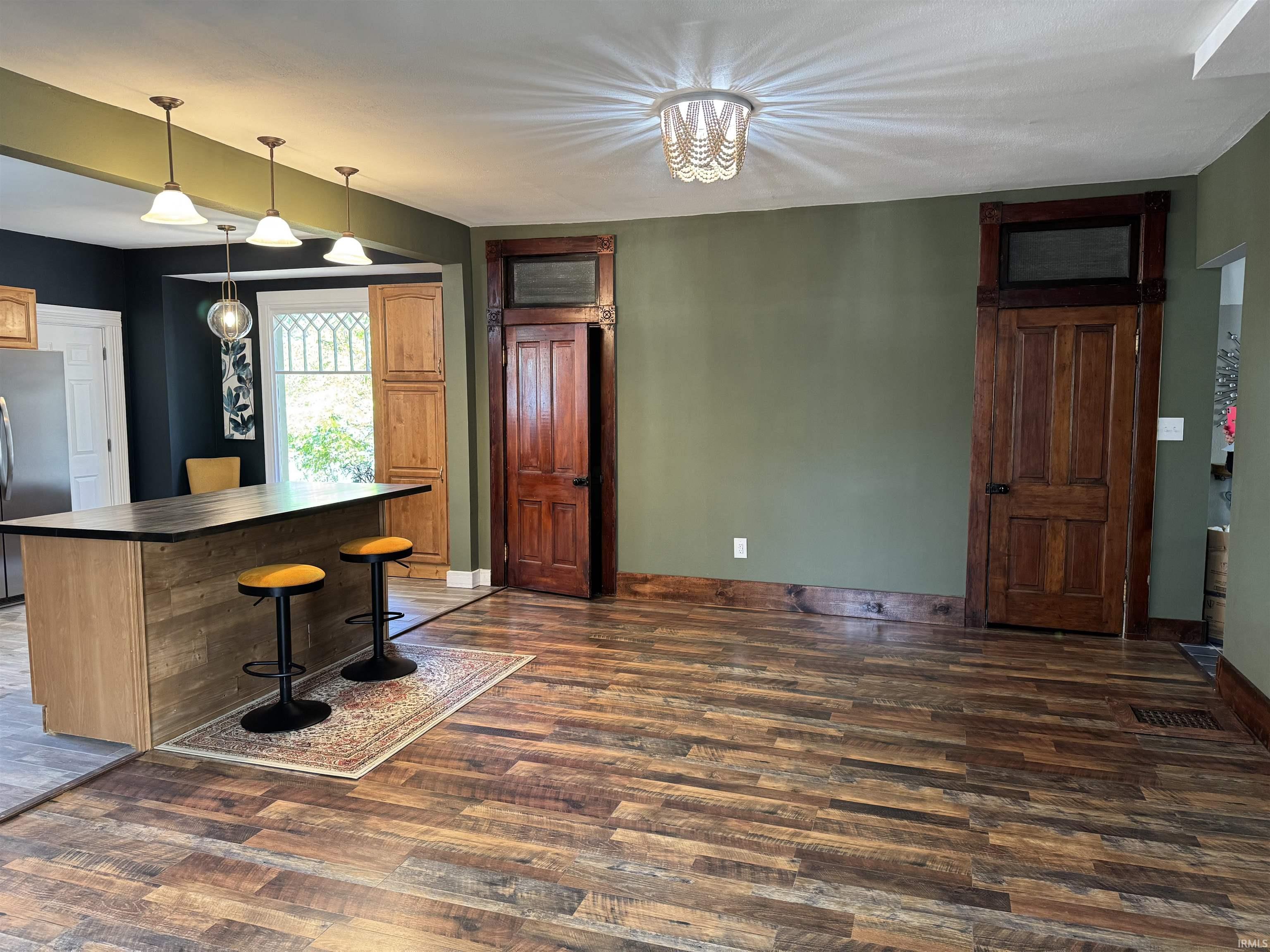 Photo 12 of 35 E Sinclair Street