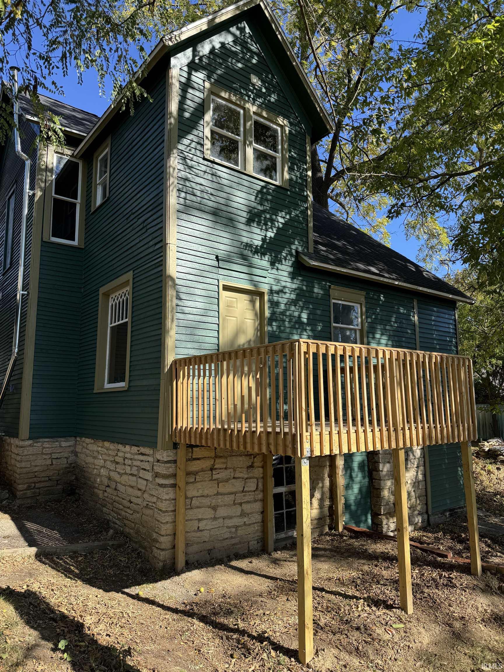 Photo 2 of 35 E Sinclair Street