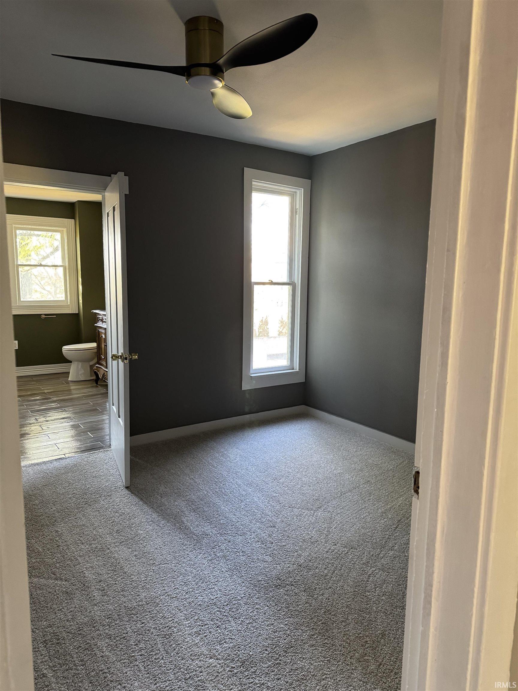 Photo 28 of 35 E Sinclair Street