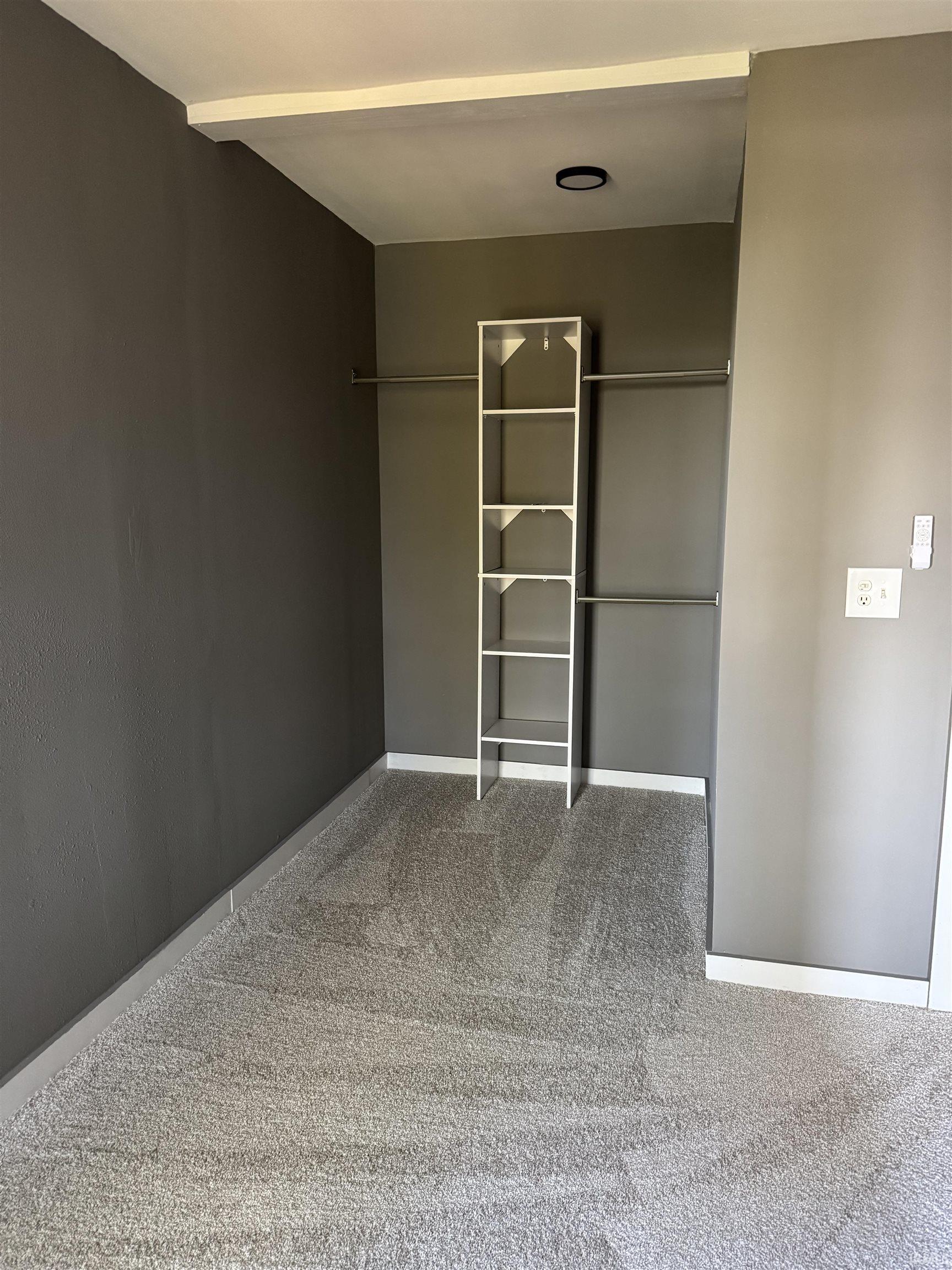 Photo 29 of 35 E Sinclair Street