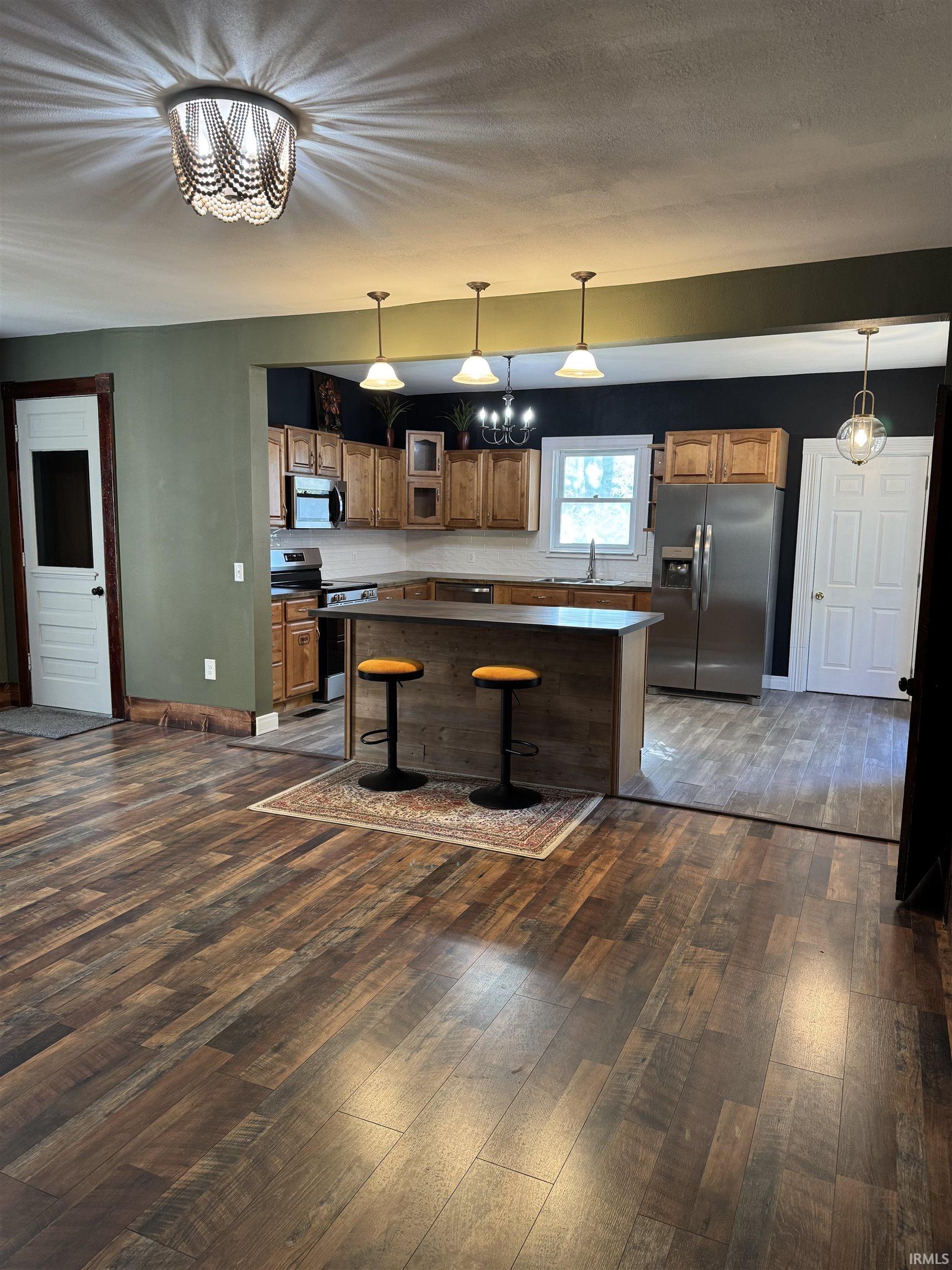 Photo 7 of 35 E Sinclair Street