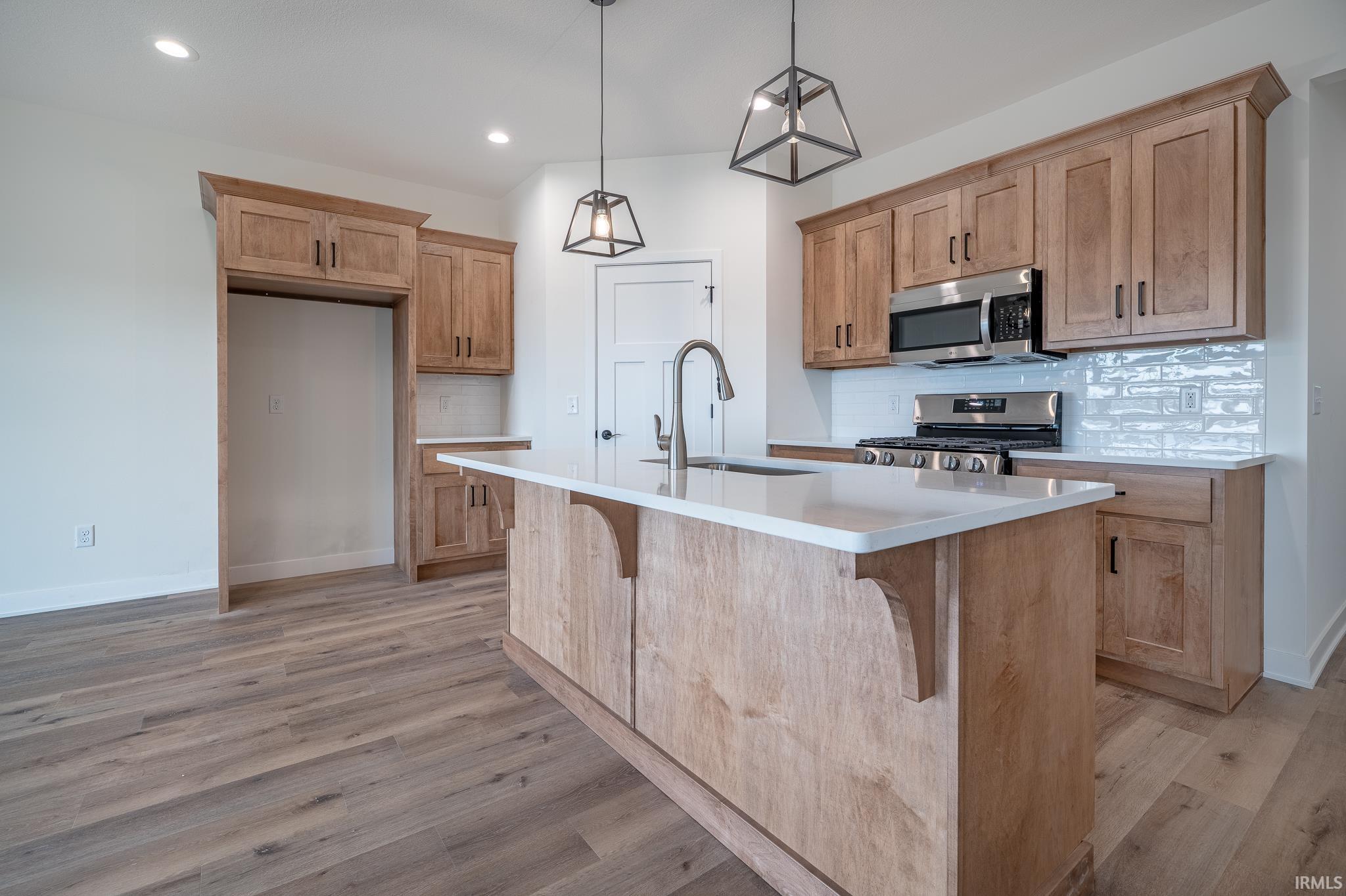 Photo 4 of 5599 Broad Fields Cove