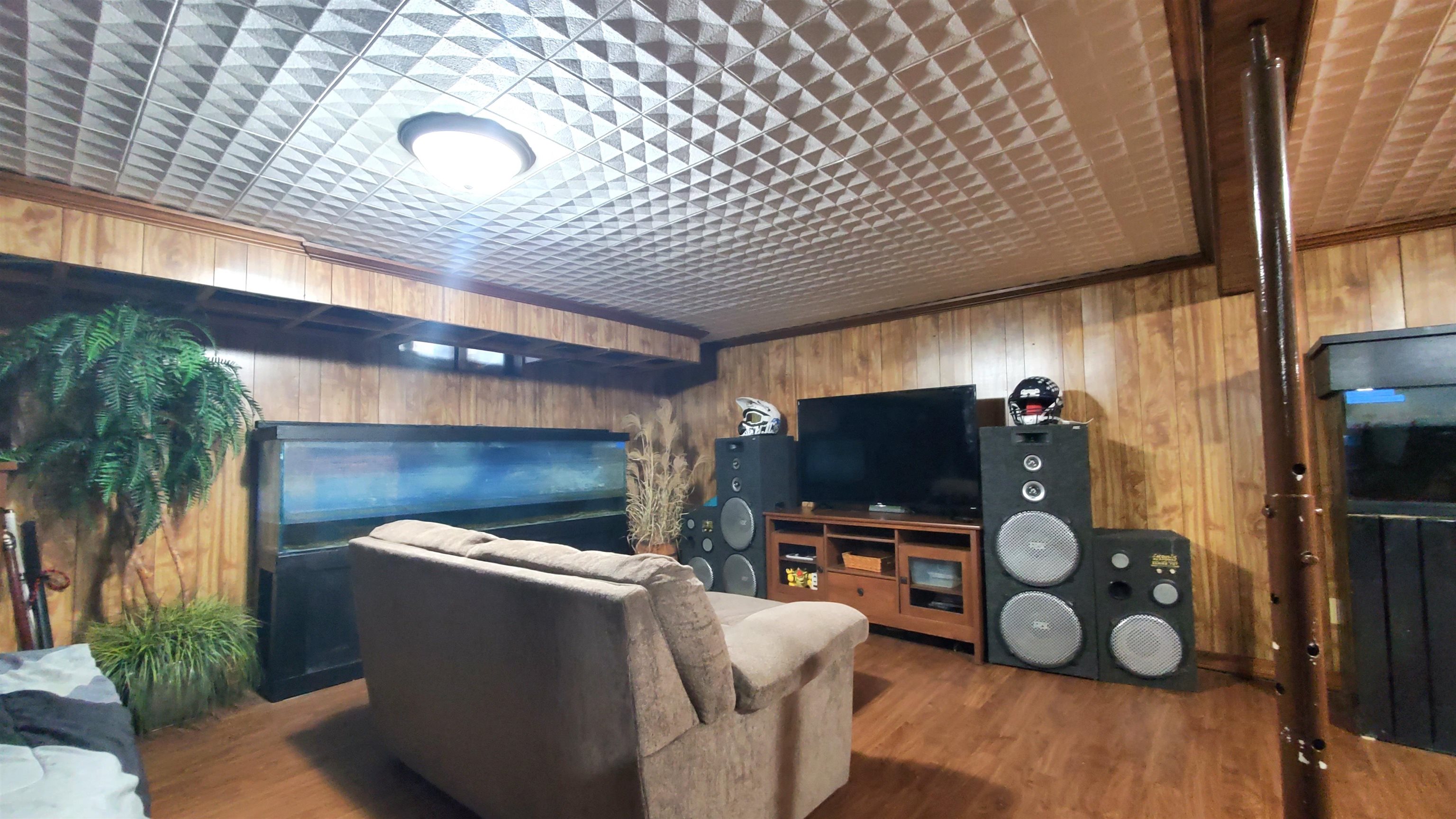 Photo 18 of 8618 Hoagland Road