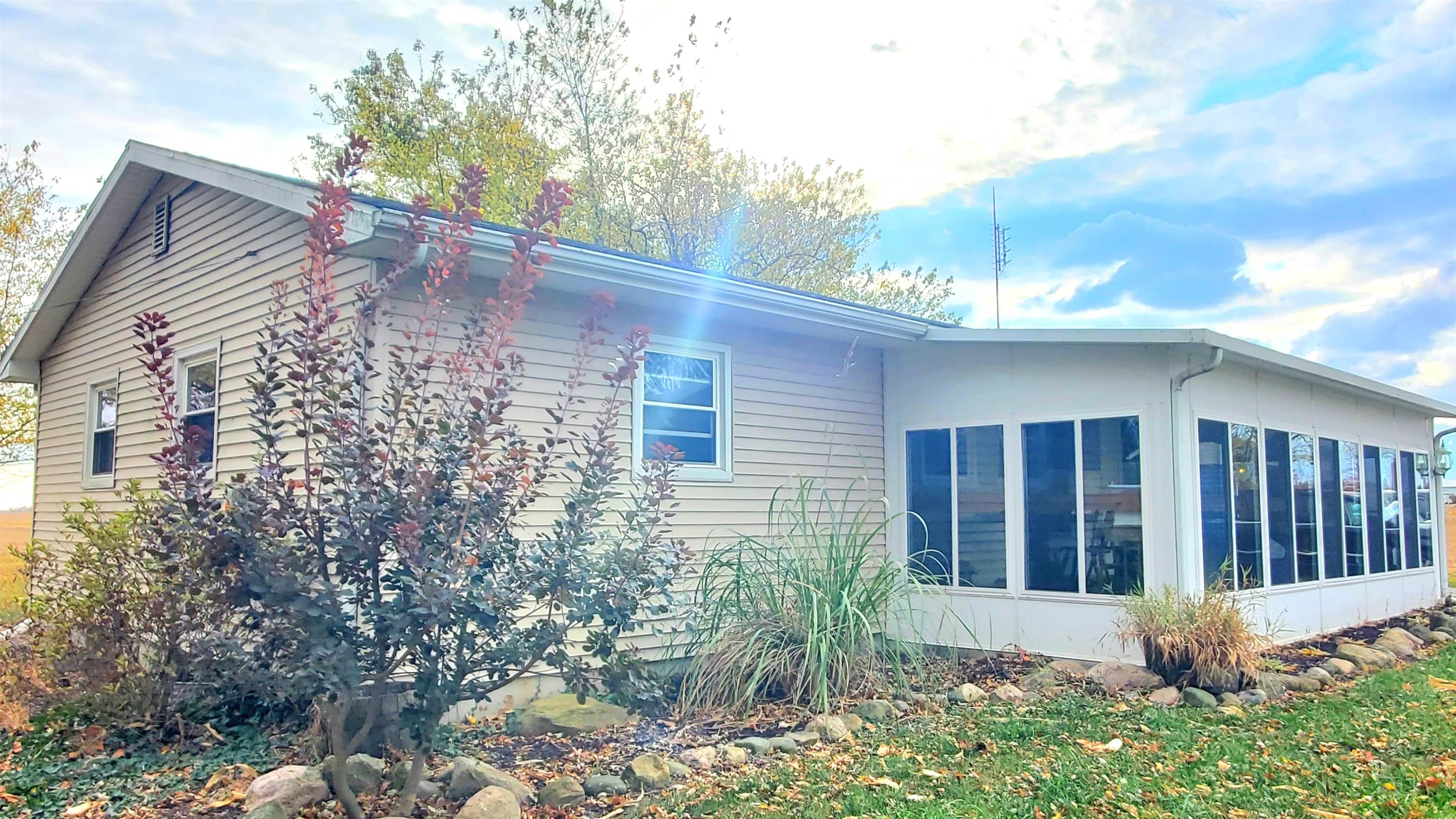 Photo 2 of 8618 Hoagland Road