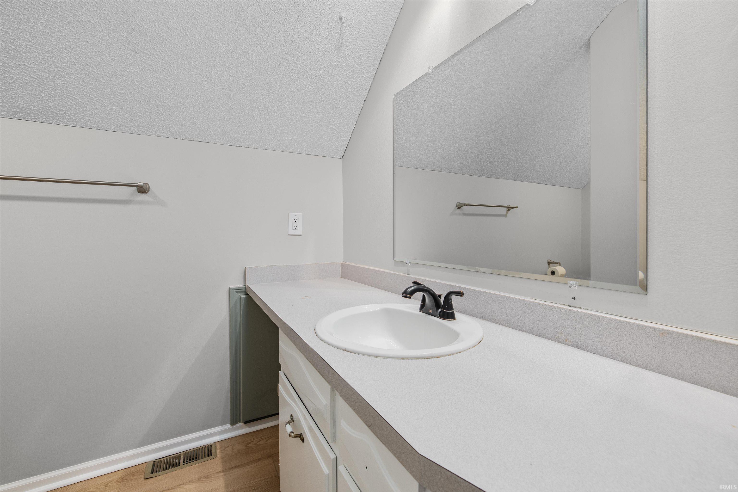 Photo 19 of 805 Wolverton Drive