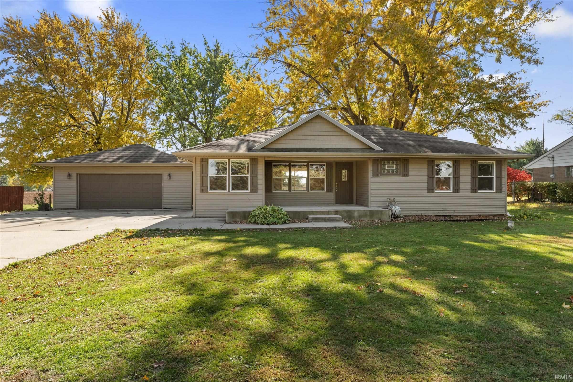 Homes for sale in Mishawaka, IN | 16170 Jackson Rd, Mishawaka, IN 46544 | MLS# 202544578