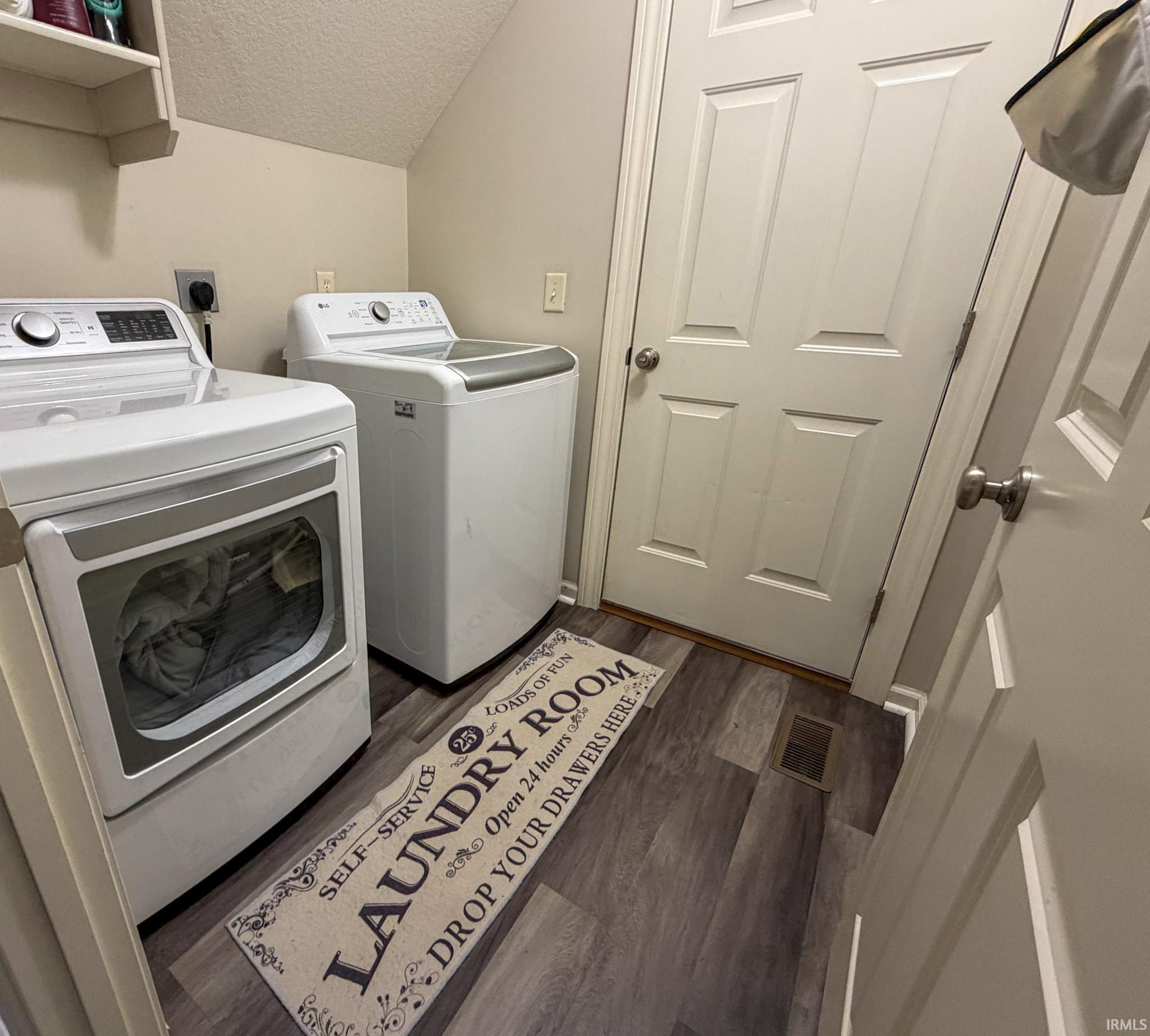 Photo 18 of 182 W Cambridge Drive