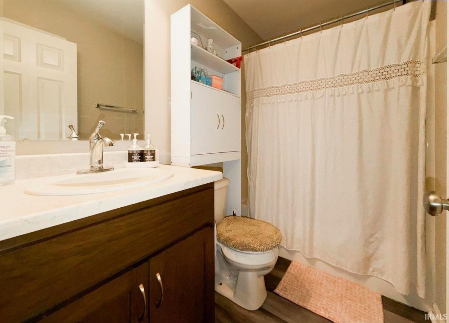 Photo 20 of 182 W Cambridge Drive