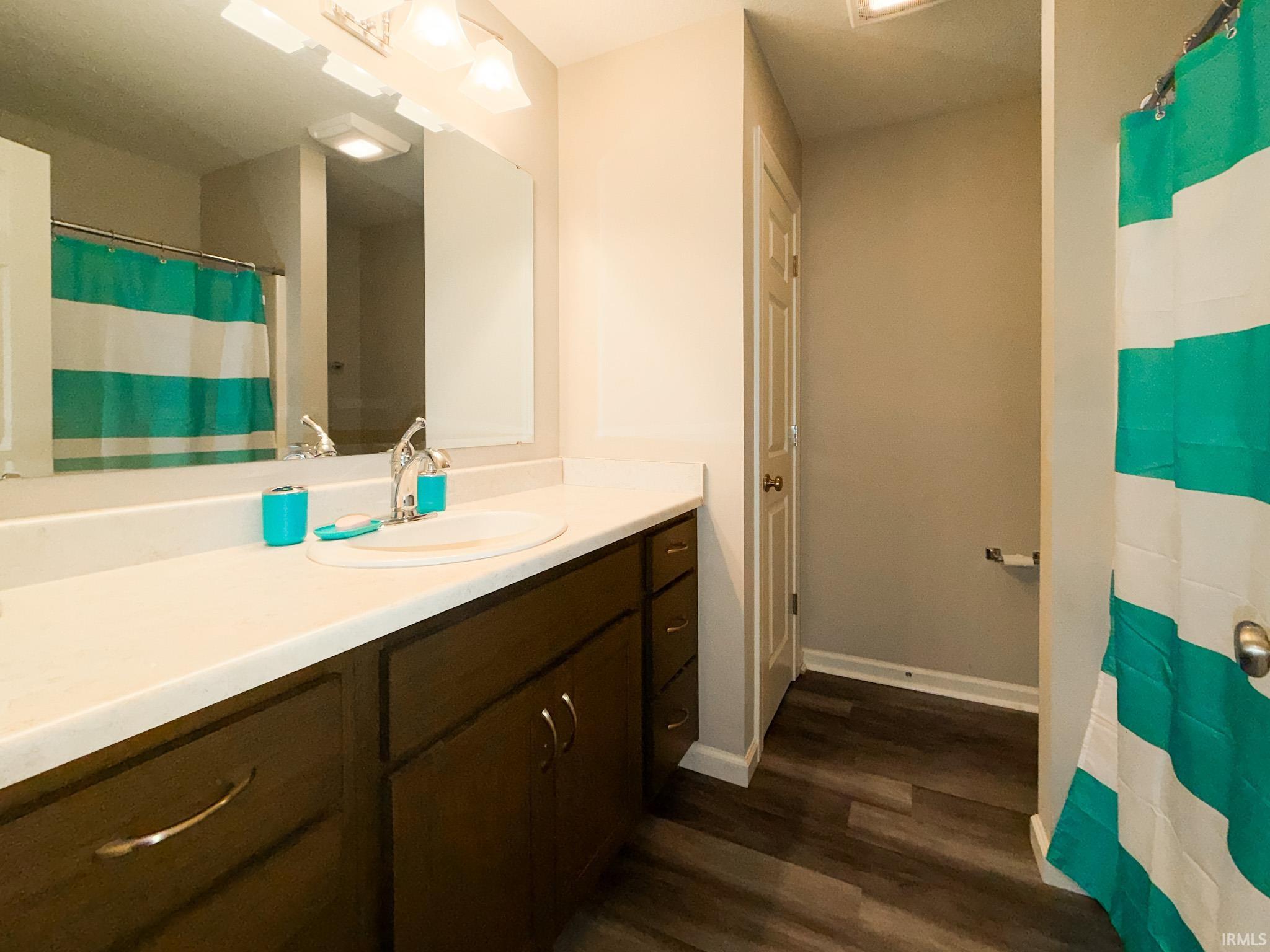 Photo 9 of 182 W Cambridge Drive