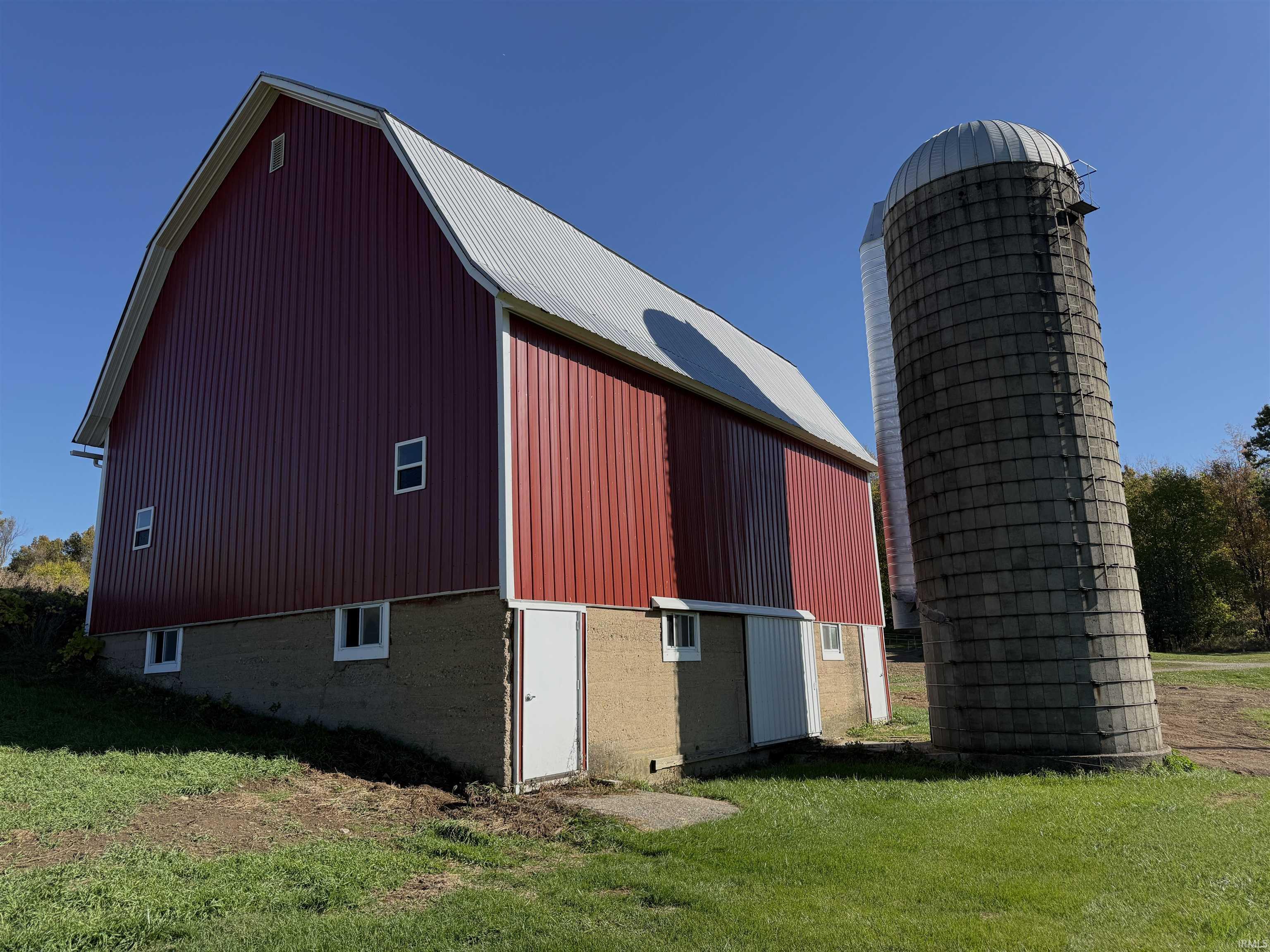 Photo 11 of 5010 W 100 N