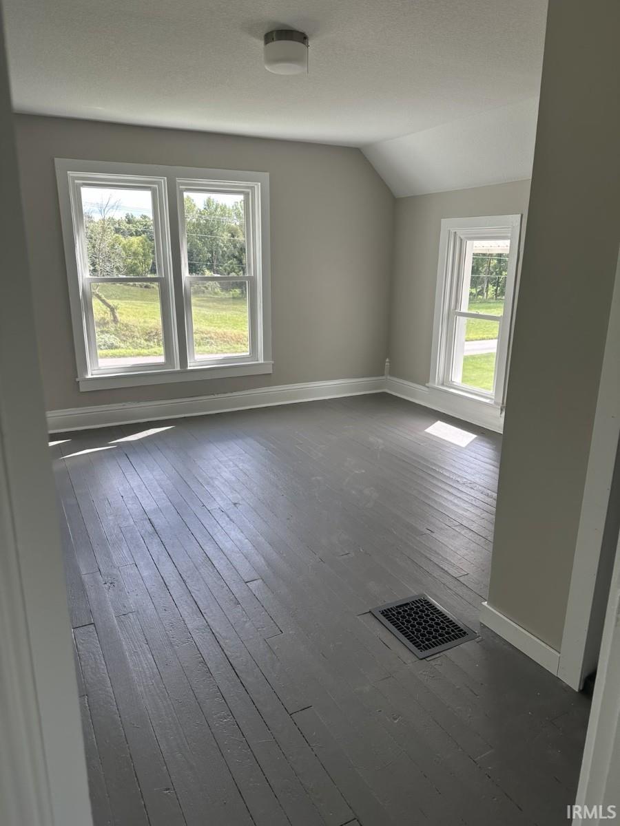 Homes for sale in Angola, IN | 5010 W 100 N, Angola, IN 46703 | MLS# 202544596