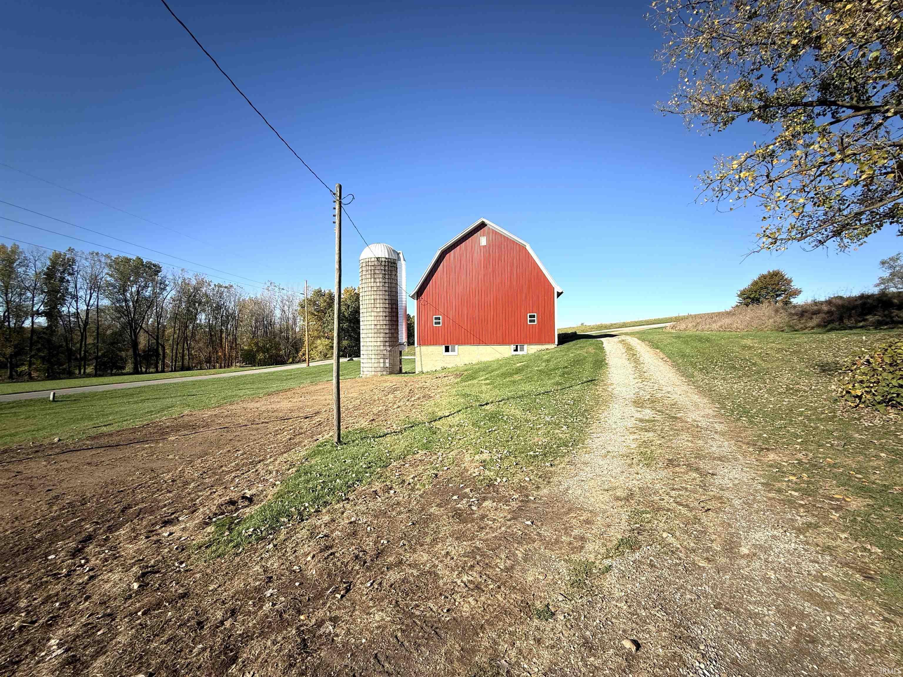 Homes for sale in Angola, IN | 5010 W 100 N, Angola, IN 46703 | MLS# 202544596