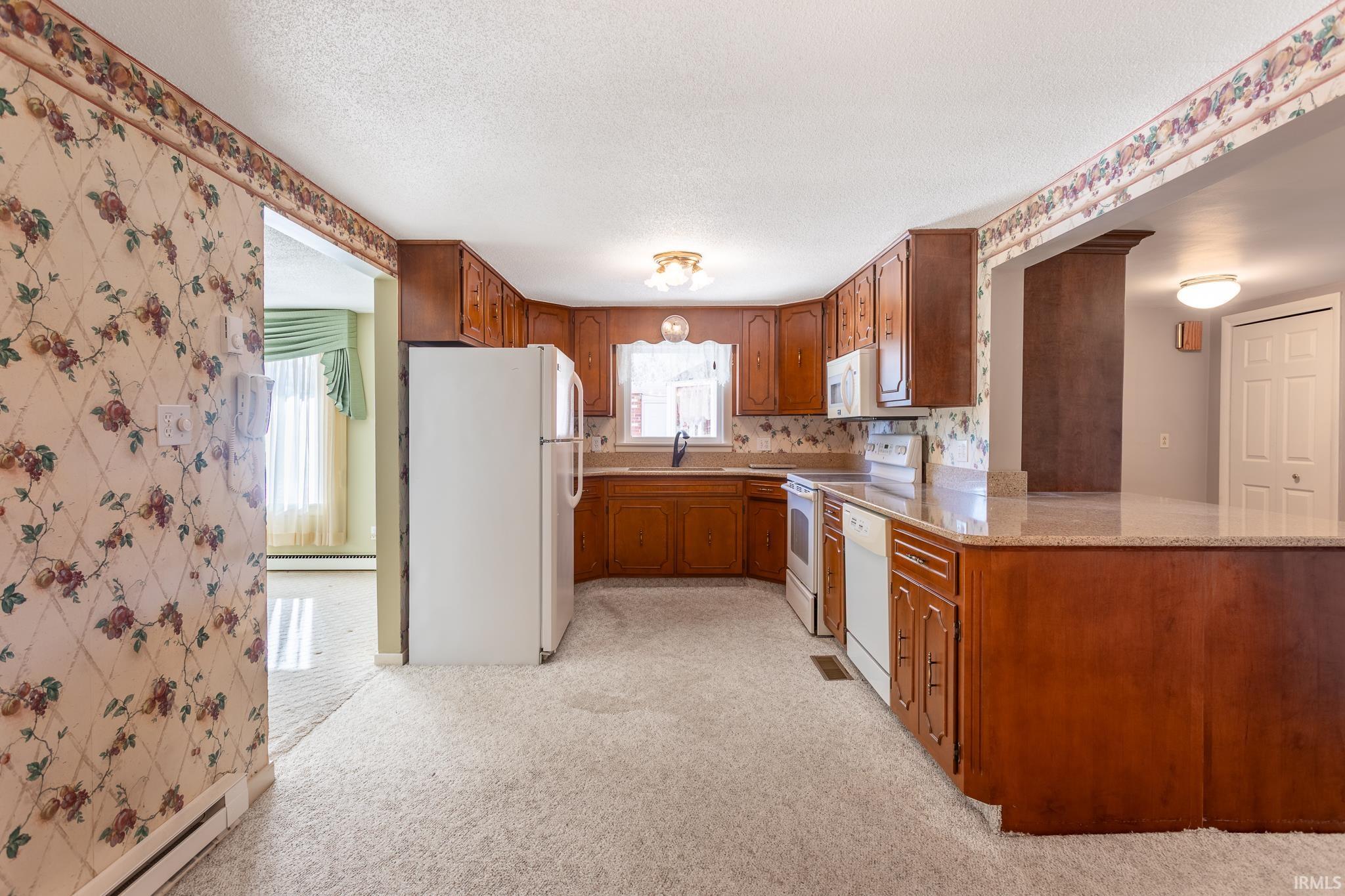 Photo 10 of 5460 N Broadway Street