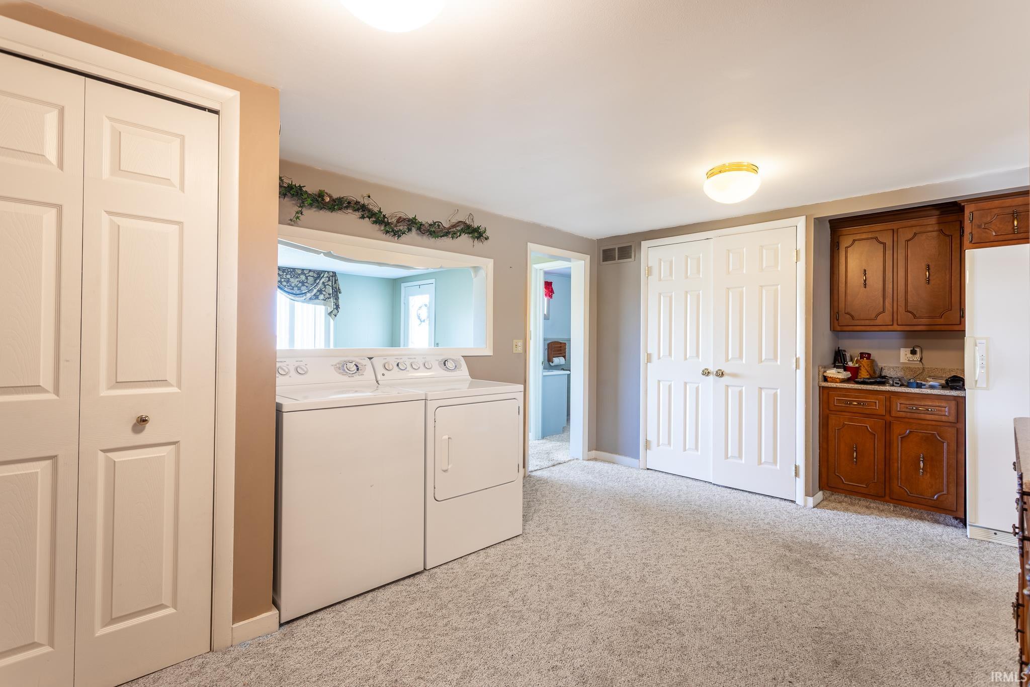 Photo 15 of 5460 N Broadway Street