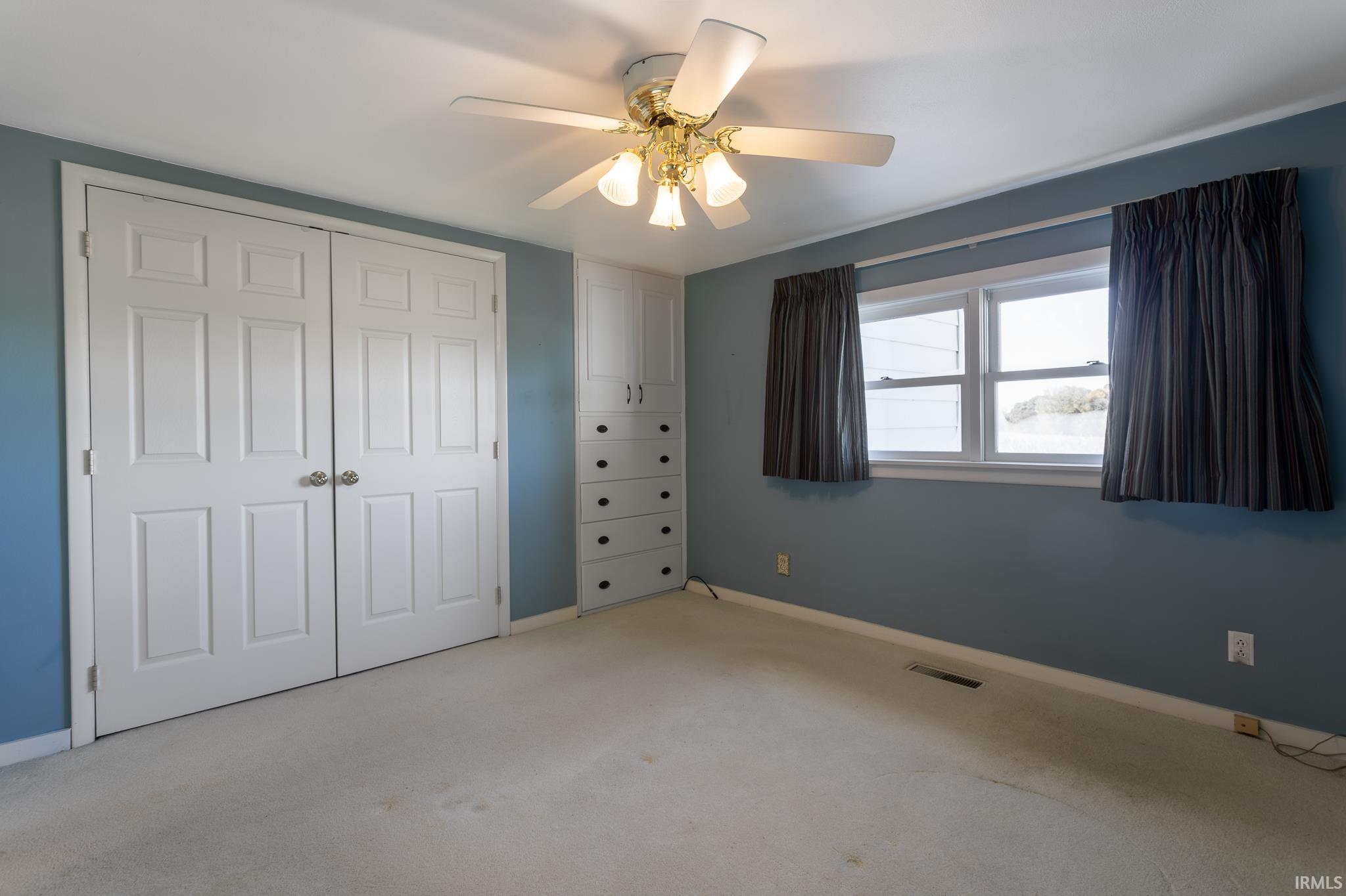 Photo 9 of 5460 N Broadway Street