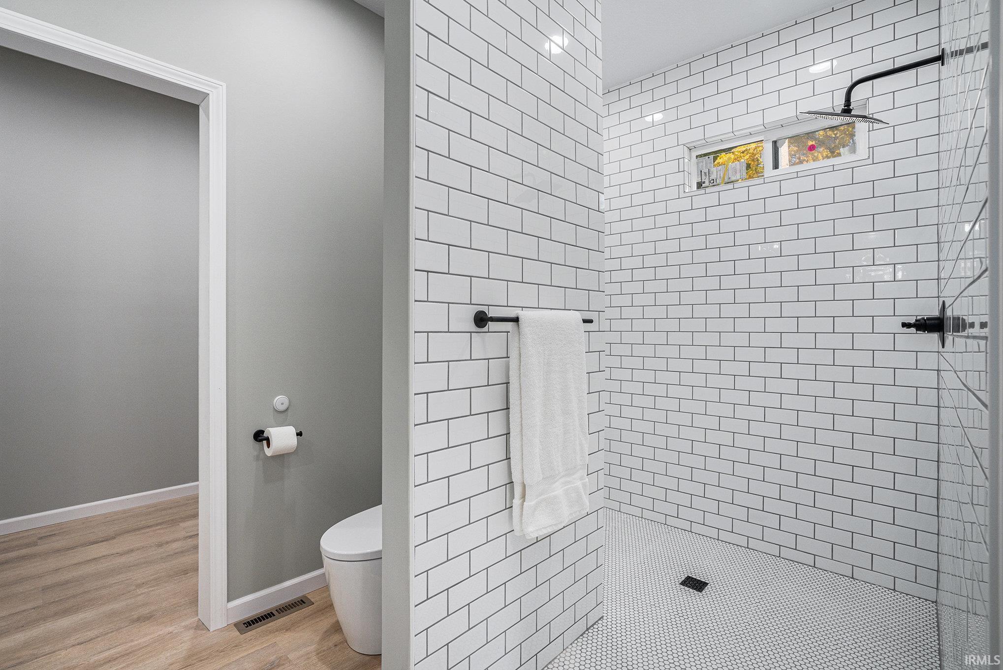 Photo 8 of 102 S Seventh Street